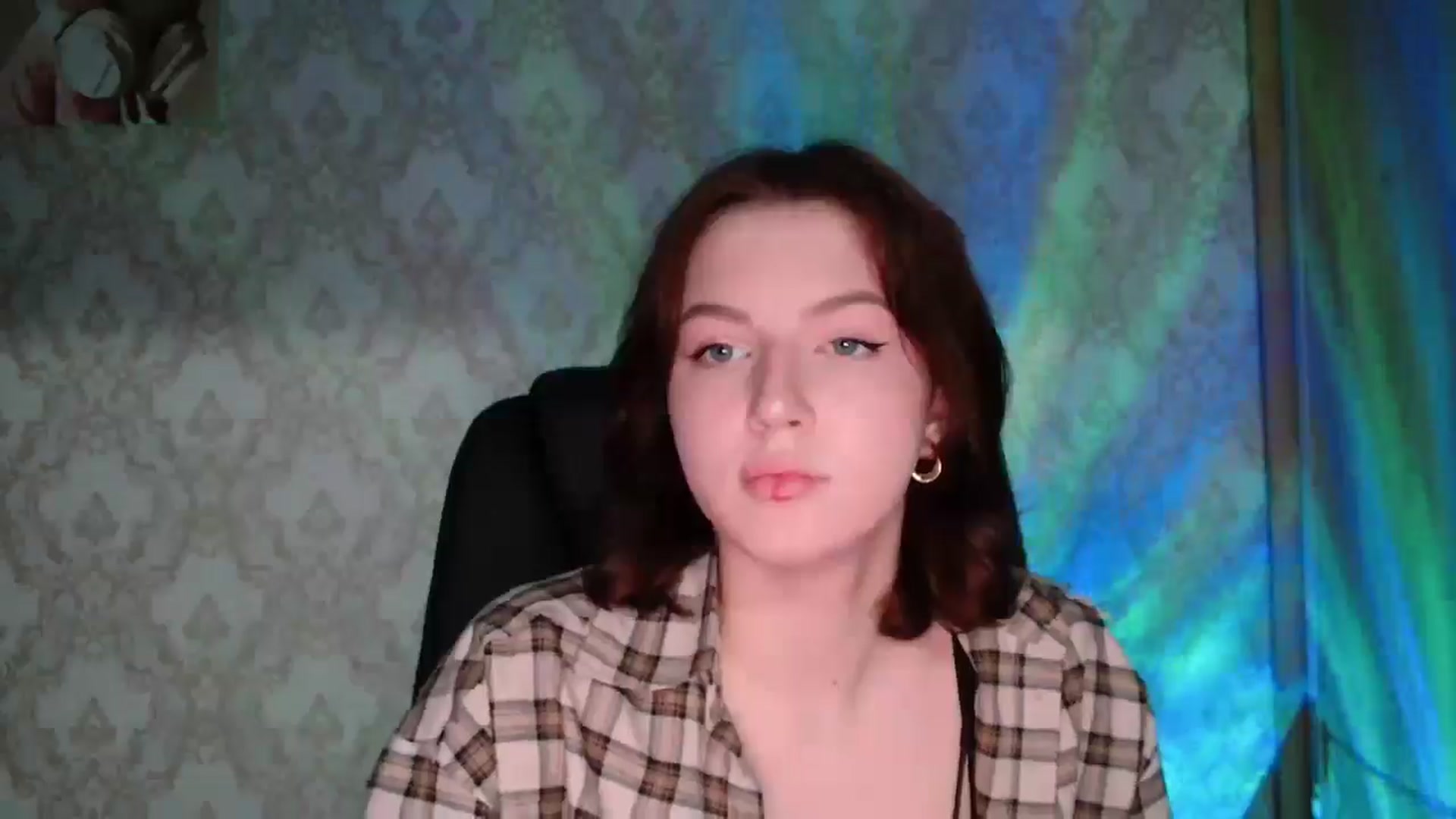 Gallery image thumbnail from YesLady's myfreecams stream on, 03/28/2026, 18:53 image 17 of 20