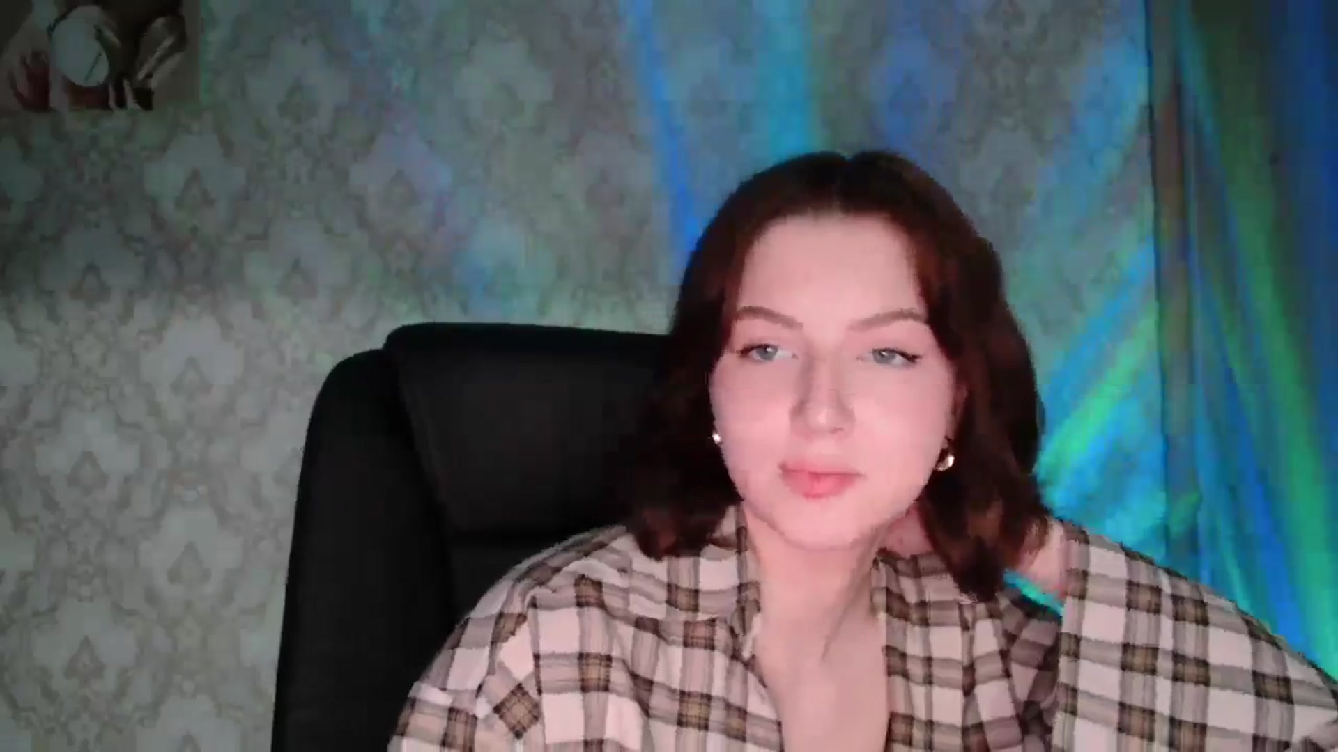 Gallery image thumbnail from YesLady's myfreecams stream on, 03/28/2026, 18:53 image 19 of 20