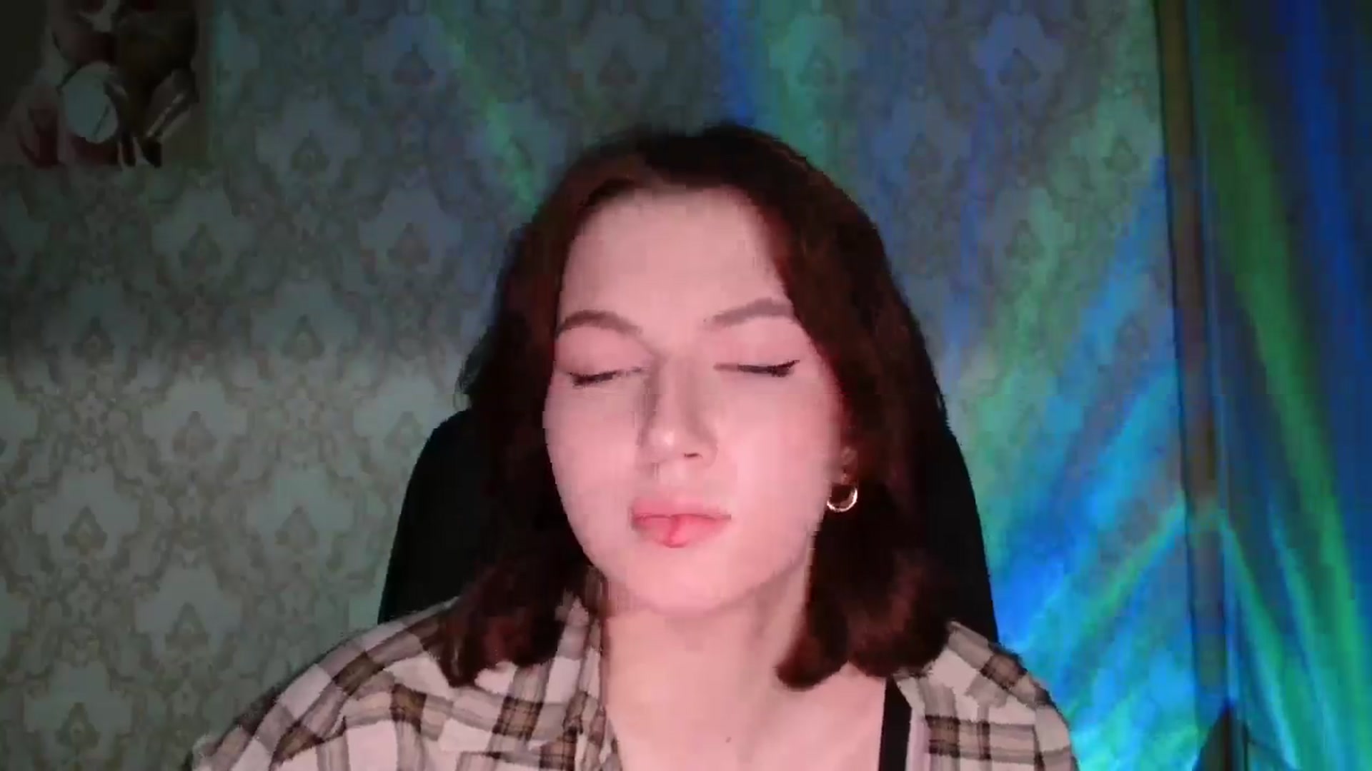 Gallery image thumbnail from YesLady's myfreecams stream on, 03/28/2026, 19:19 image 9 of 20