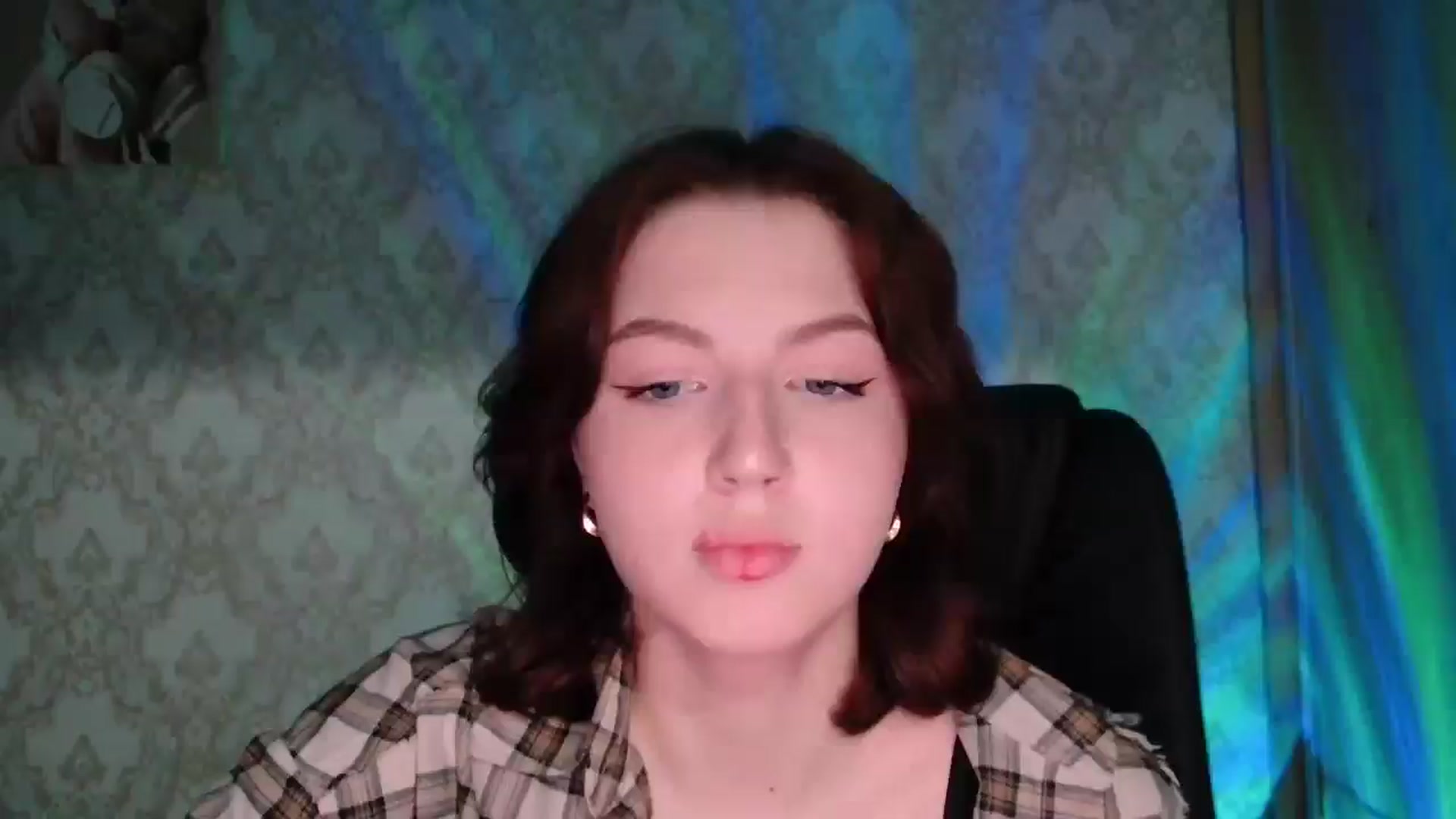 Gallery image thumbnail from YesLady's myfreecams stream on, 03/28/2026, 19:19 image 13 of 20