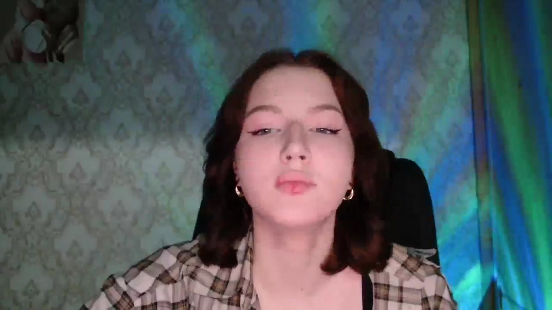 Gallery image thumbnail from YesLady's myfreecams stream on, 03/28/2026, 19:19 image 2 of 20