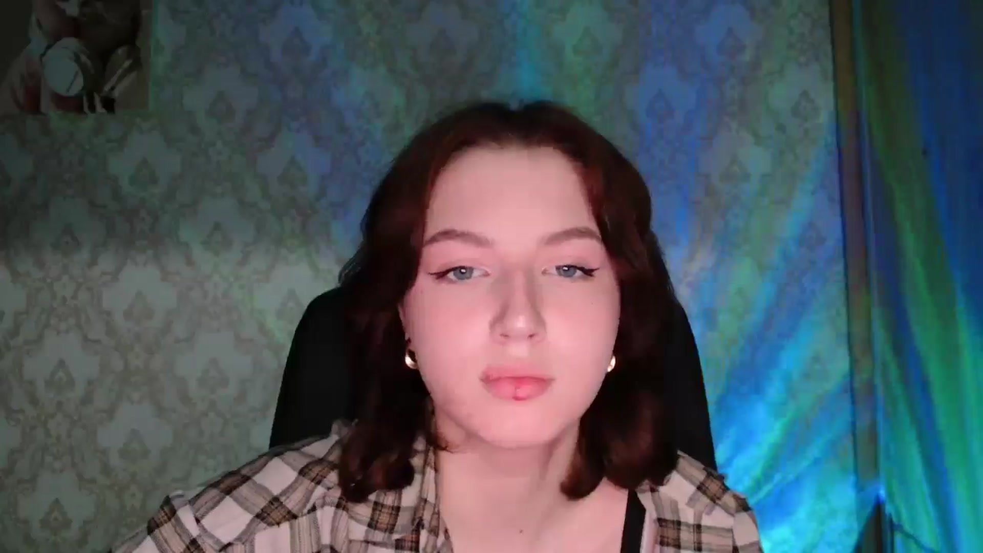 Gallery image thumbnail from YesLady's myfreecams stream on, 03/28/2026, 19:19 image 8 of 20