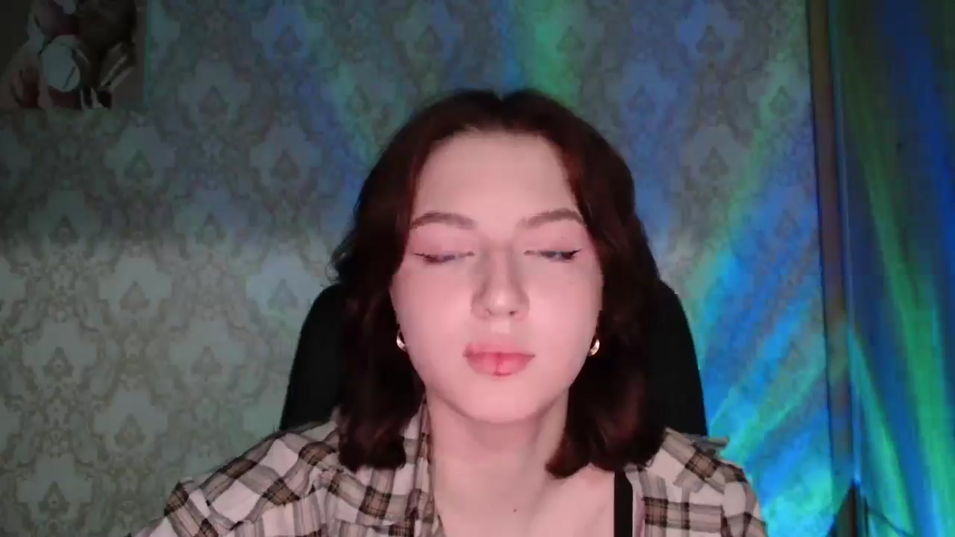Gallery image thumbnail from YesLady's myfreecams stream on, 03/28/2026, 19:19 image 3 of 20