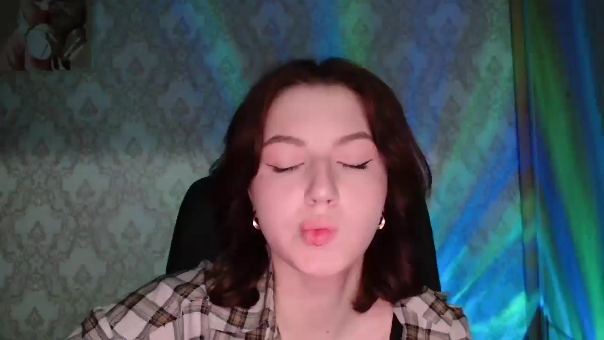 Gallery image thumbnail from YesLady's myfreecams stream on, 03/28/2026, 19:19 image 20 of 20