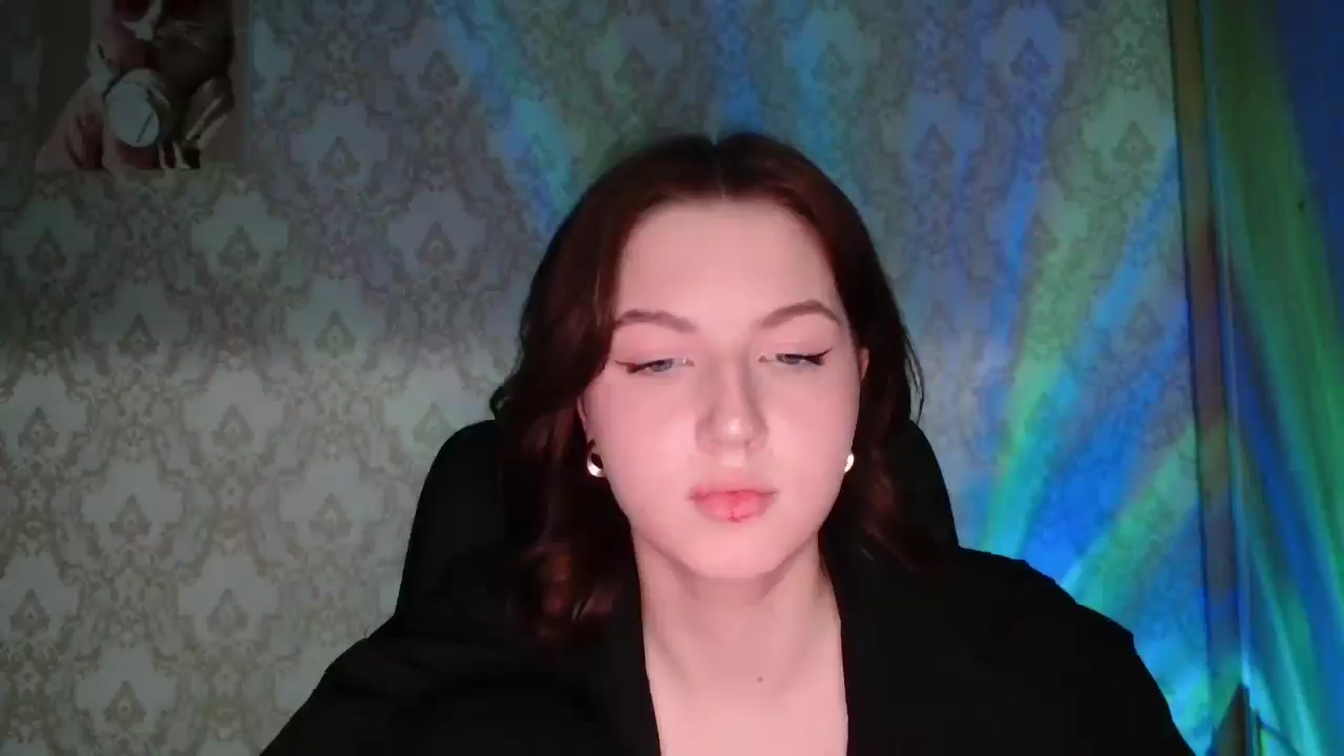 Gallery image thumbnail from YesLady's myfreecams stream on, 03/28/2026, 20:15 image 9 of 20