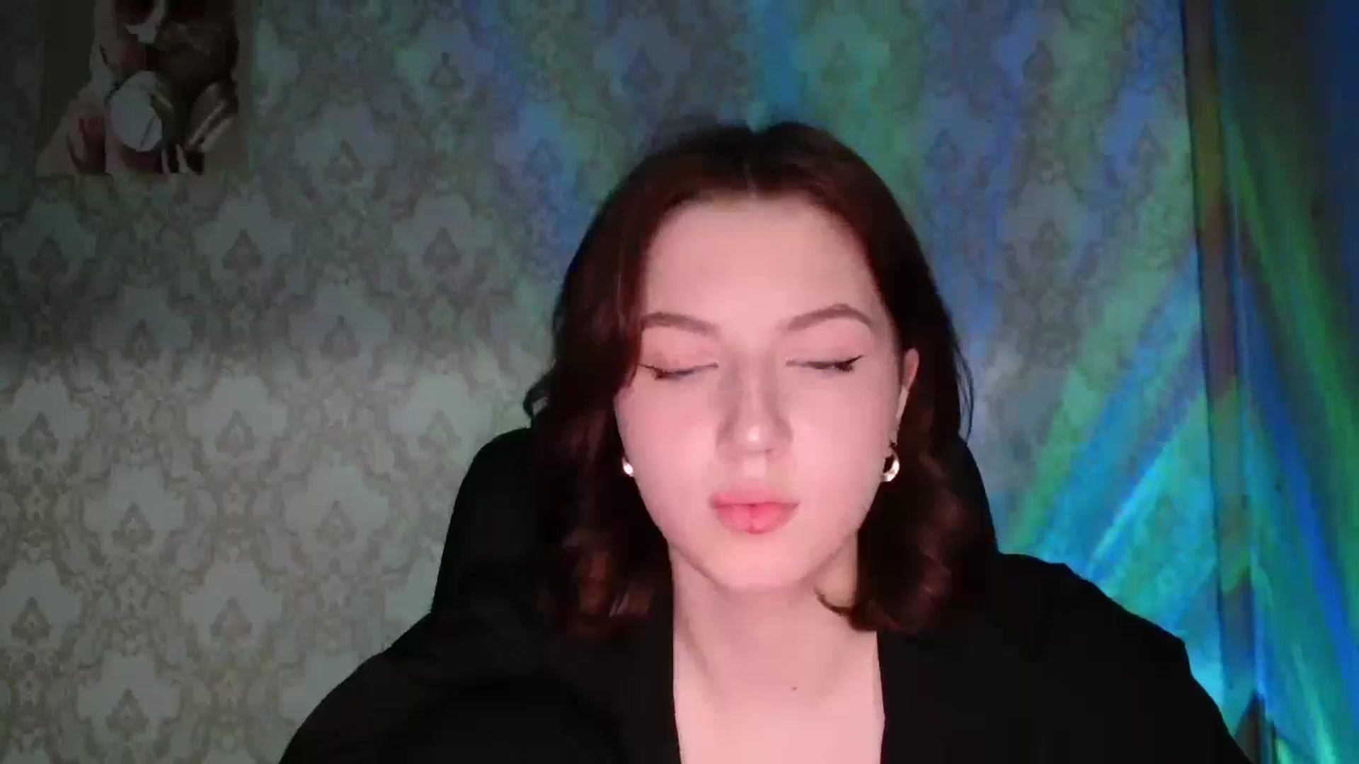 Gallery image thumbnail from YesLady's myfreecams stream on, 03/28/2026, 20:15 image 6 of 20
