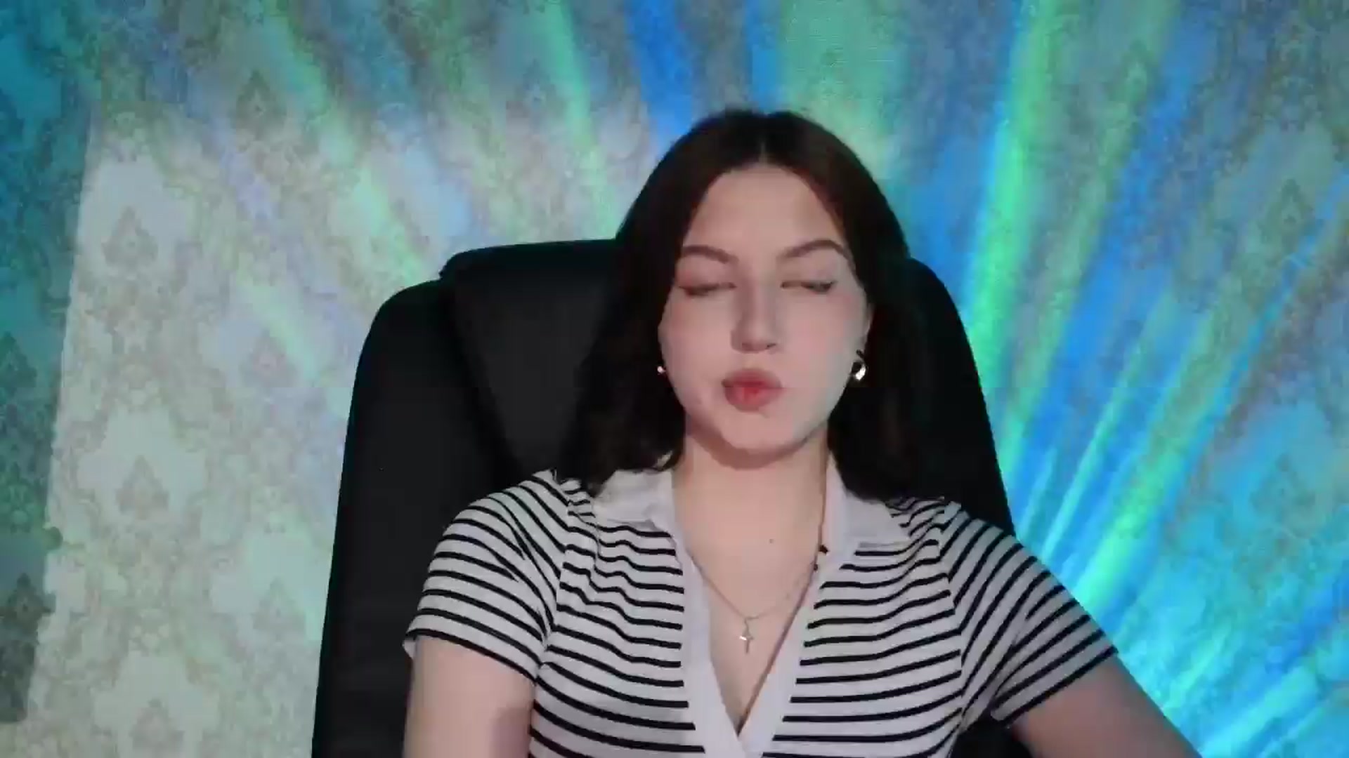 Gallery image thumbnail from YesLady's myfreecams stream on, 03/29/2026, 16:50 image 16 of 20