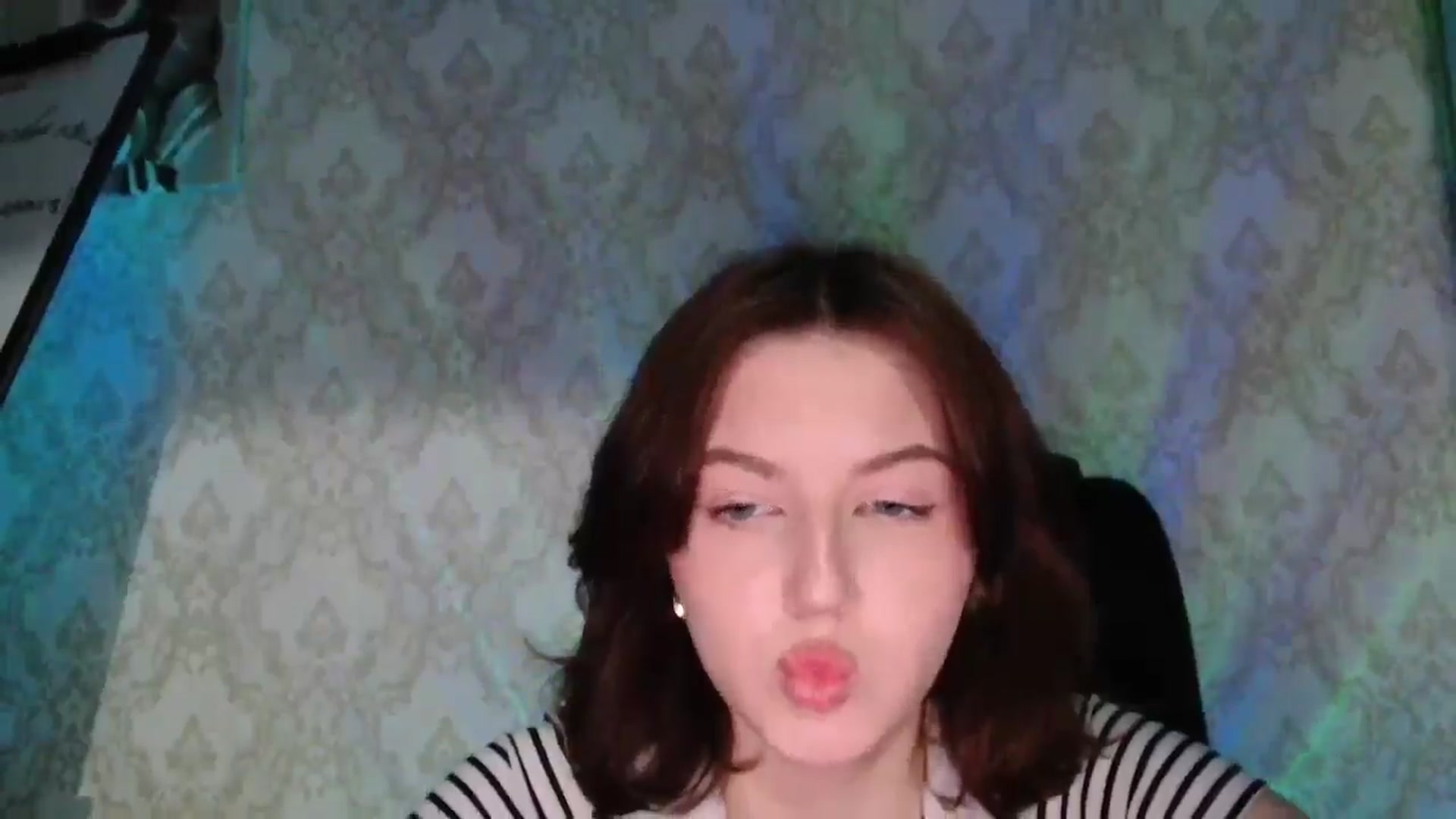 Gallery image thumbnail from YesLady's myfreecams stream on, 03/29/2026, 19:22 image 16 of 20