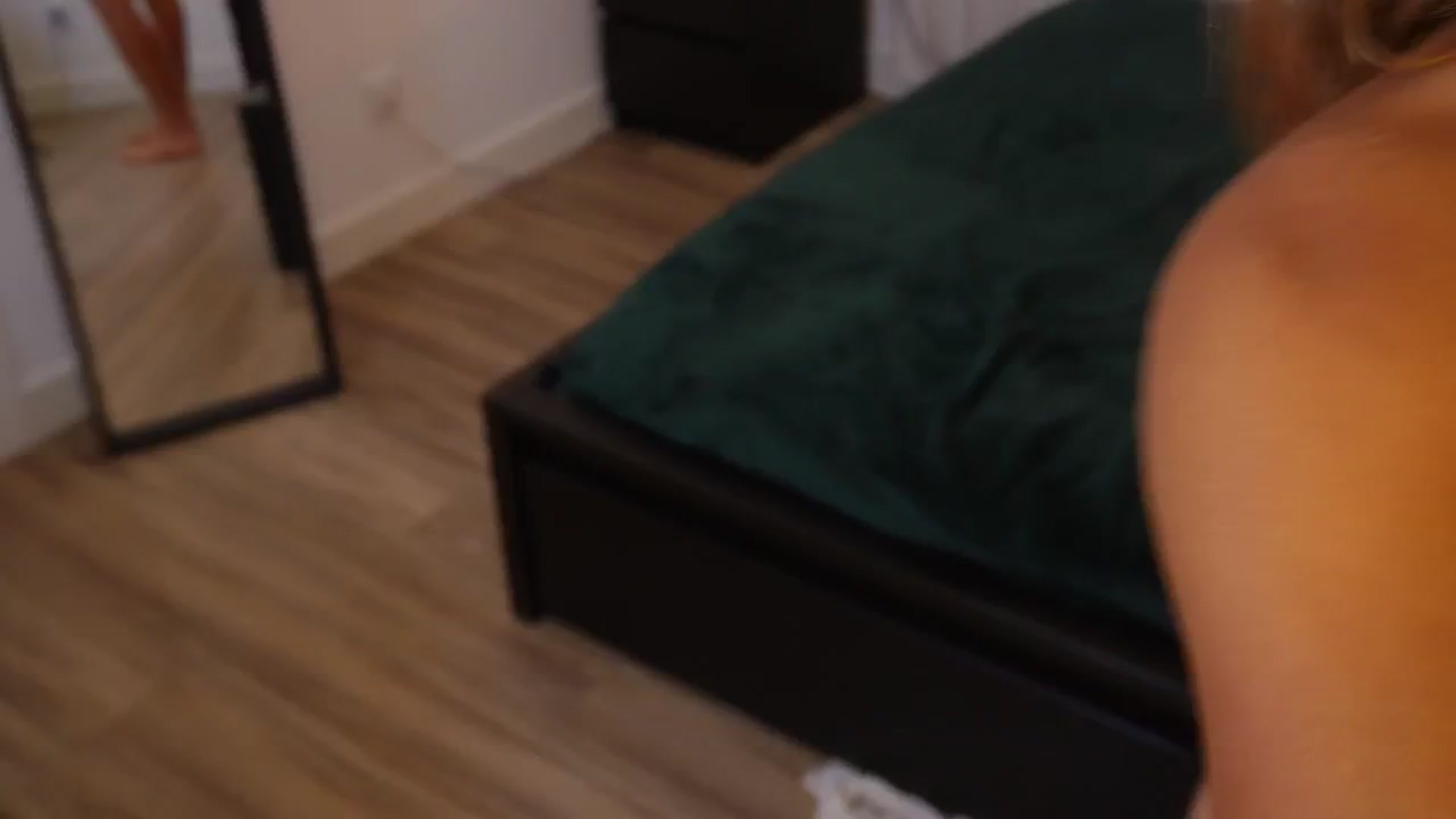 Gallery image thumbnail from Yess_kiki's myfreecams stream on, 09/08/2025, 16:19 image 11 of 20