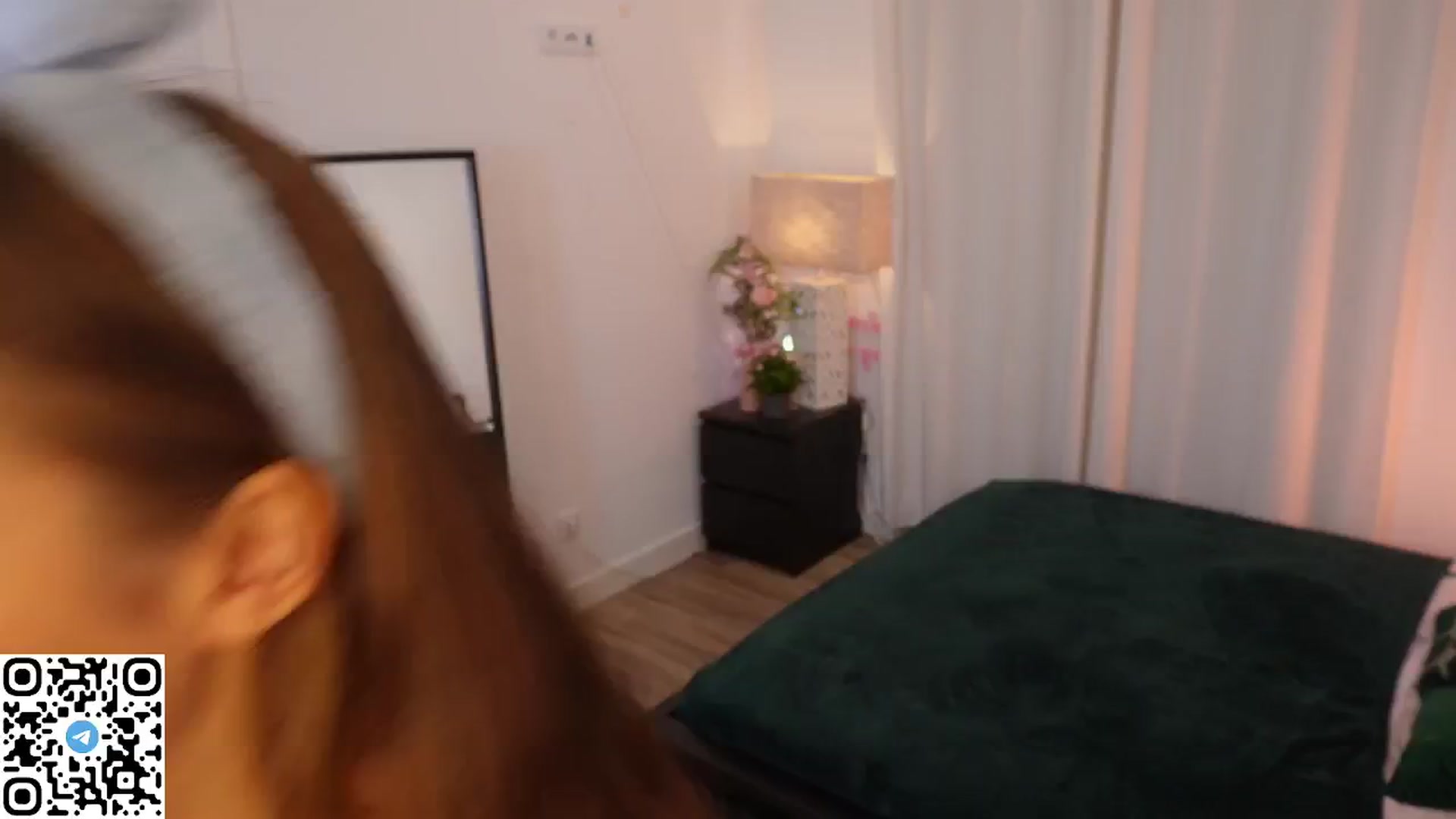 Gallery image thumbnail from Yess_kiki's myfreecams stream on, 09/10/2025, 13:27 image 8 of 20