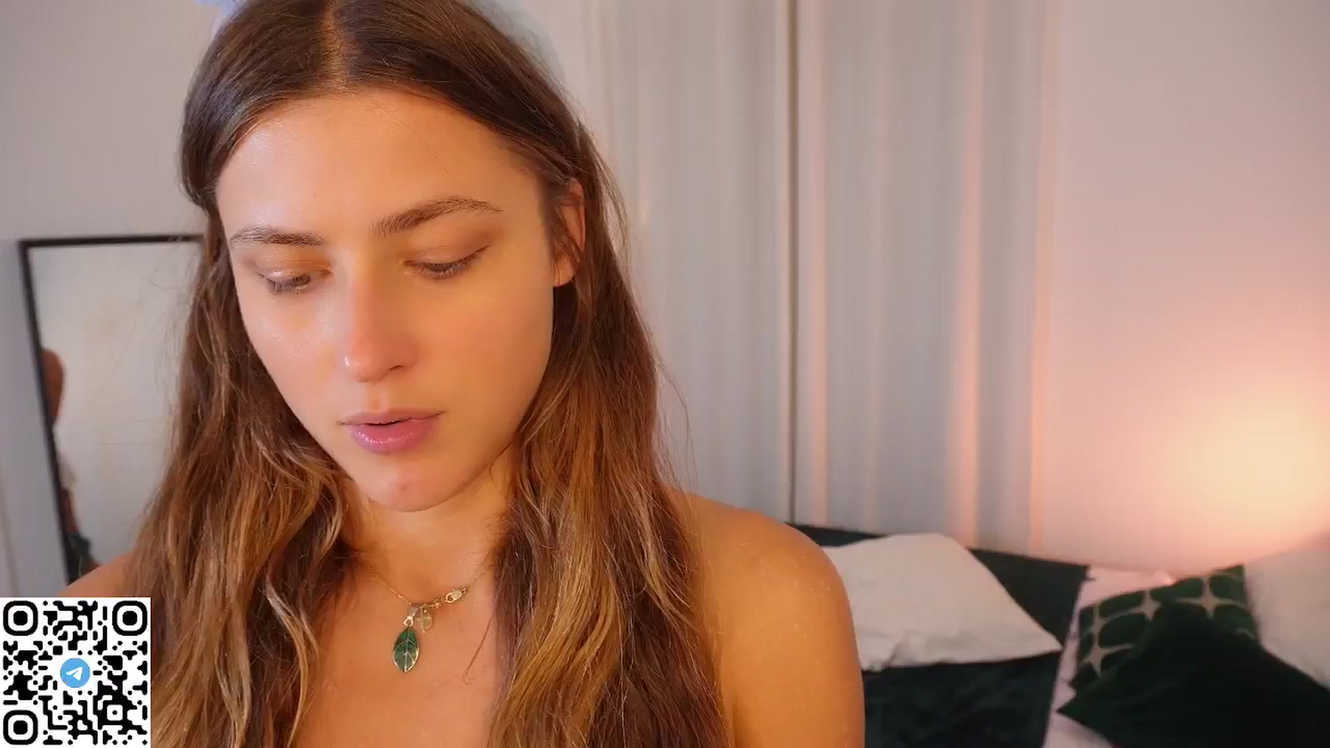Gallery image thumbnail from Yess_kiki's myfreecams stream on, 09/10/2025, 14:14 image 10 of 20