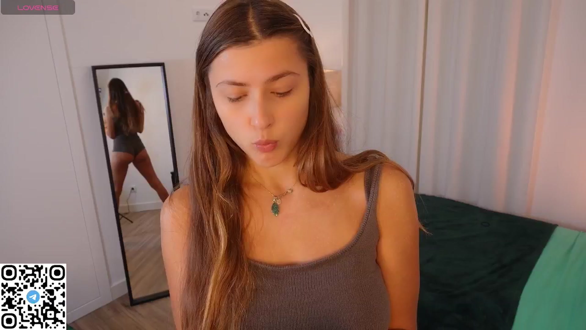 Gallery image thumbnail from Yess_kiki's myfreecams stream on, 09/13/2025, 08:57 image 11 of 20