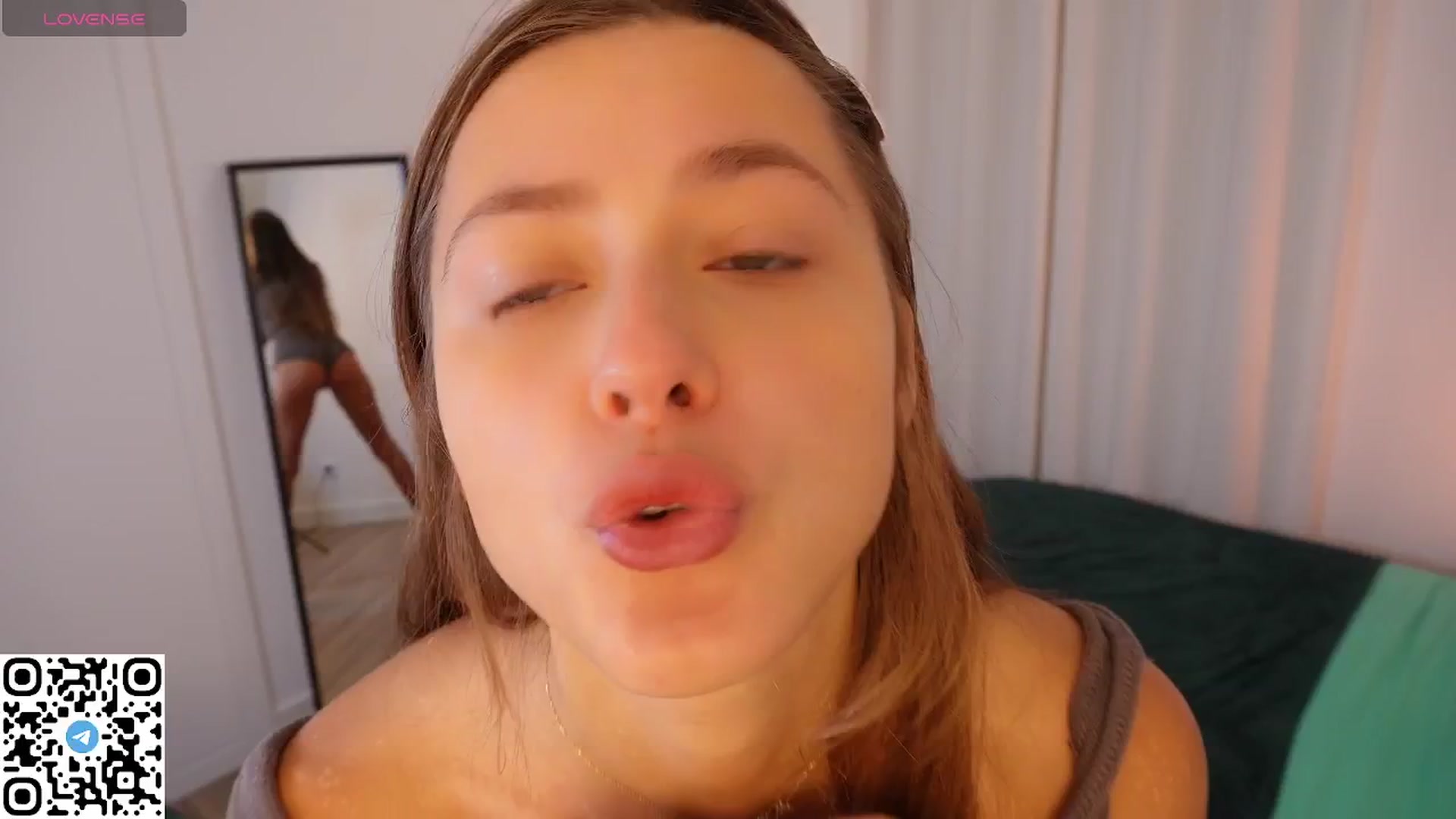 Gallery image thumbnail from Yess_kiki's myfreecams stream on, 09/13/2025, 08:57 image 4 of 20