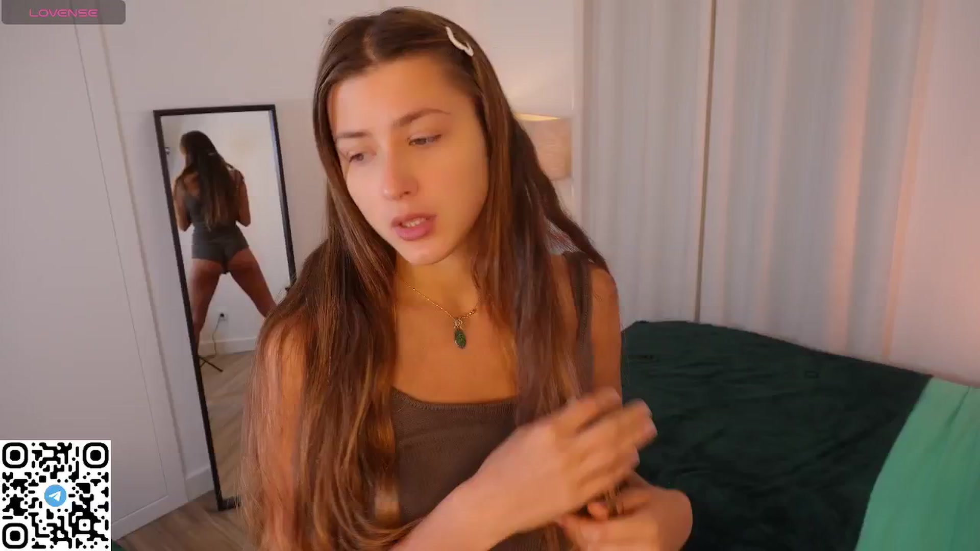Gallery image thumbnail from Yess_kiki's myfreecams stream on, 09/13/2025, 08:57 image 17 of 20
