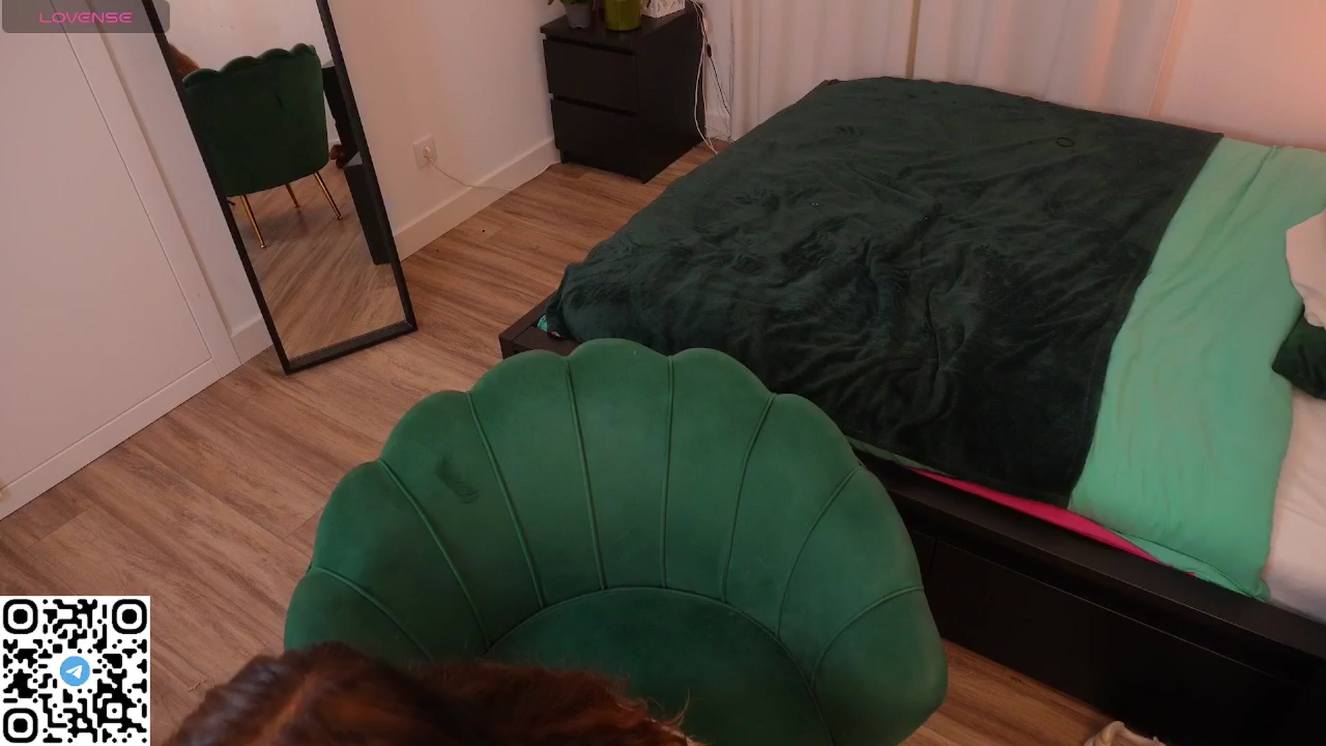 Gallery image thumbnail from Yess_kiki's myfreecams stream on, 09/13/2025, 14:52 image 14 of 20