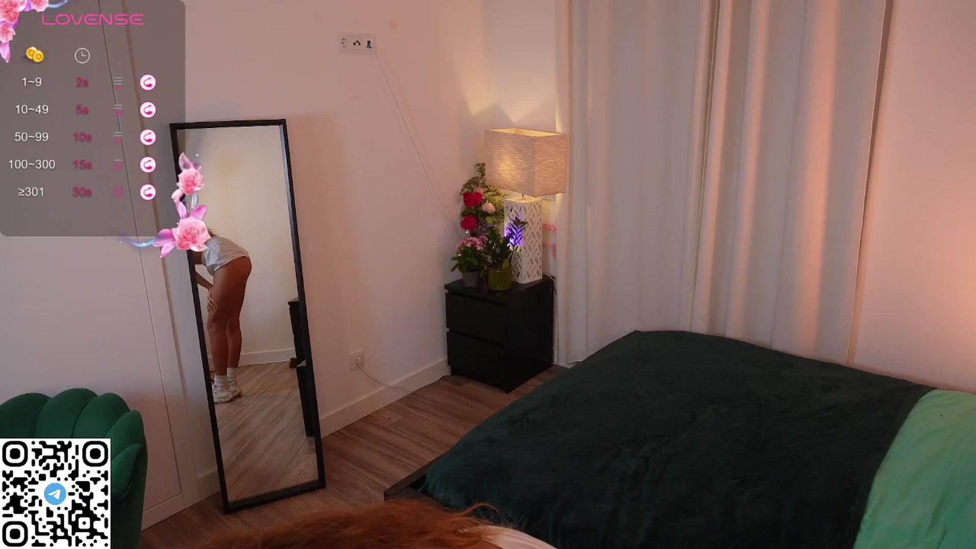Gallery image thumbnail from Yess_kiki's myfreecams stream on, 09/14/2025, 13:20 image 15 of 20