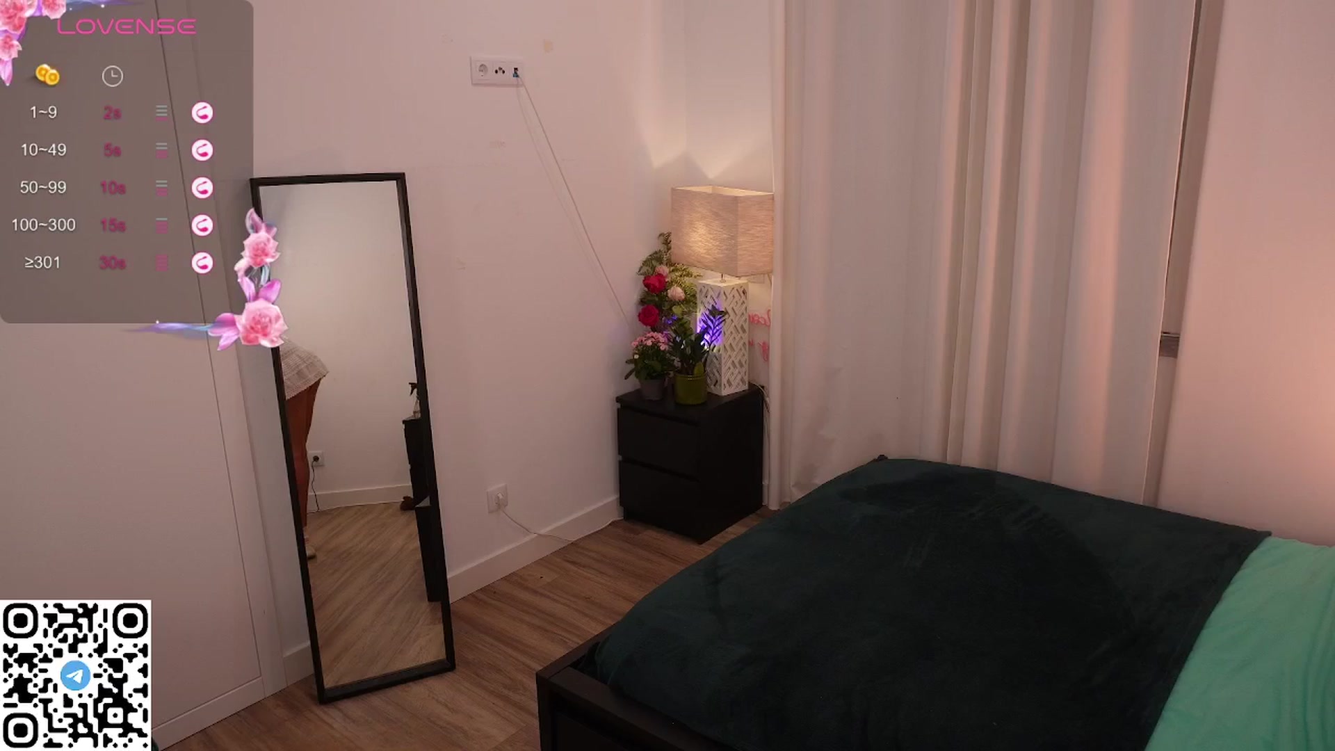 Gallery image thumbnail from Yess_kiki's myfreecams stream on, 09/15/2025, 10:57 image 17 of 20