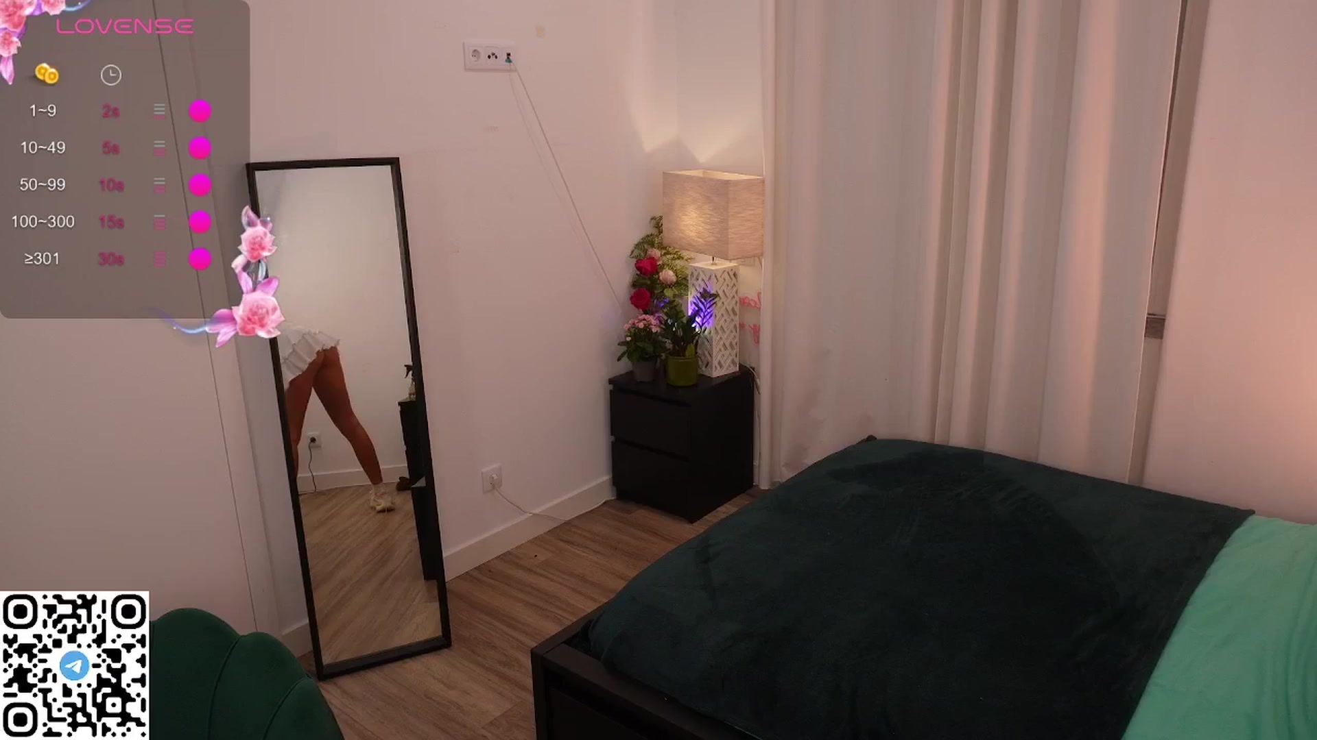 Gallery image thumbnail from Yess_kiki's myfreecams stream on, 09/15/2025, 11:52 image 3 of 20