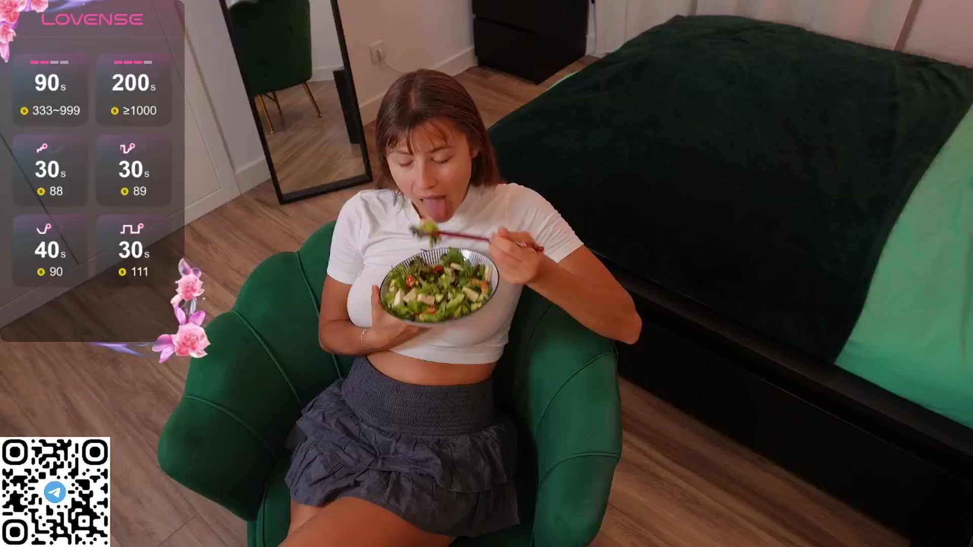 Gallery image thumbnail from Yess_kiki's myfreecams stream on, 09/21/2025, 08:58 image 5 of 20