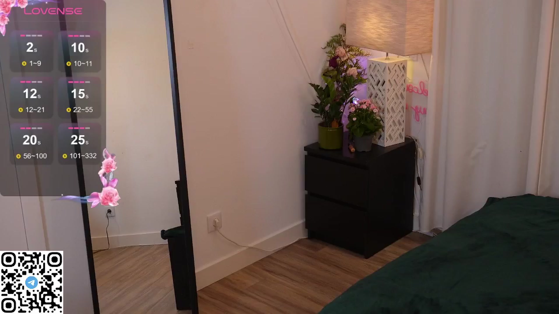 Gallery image thumbnail from Yess_kiki's myfreecams stream on, 09/23/2025, 14:30 image 9 of 20