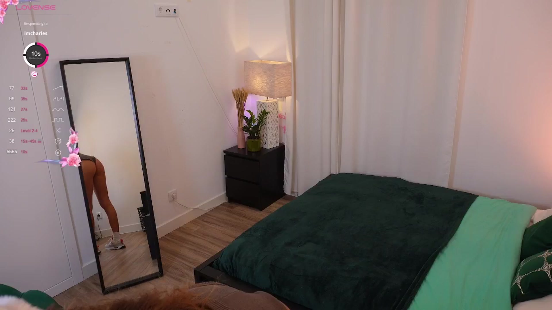 Gallery image thumbnail from Yess_kiki's myfreecams stream on, 09/27/2025, 12:14 image 5 of 20