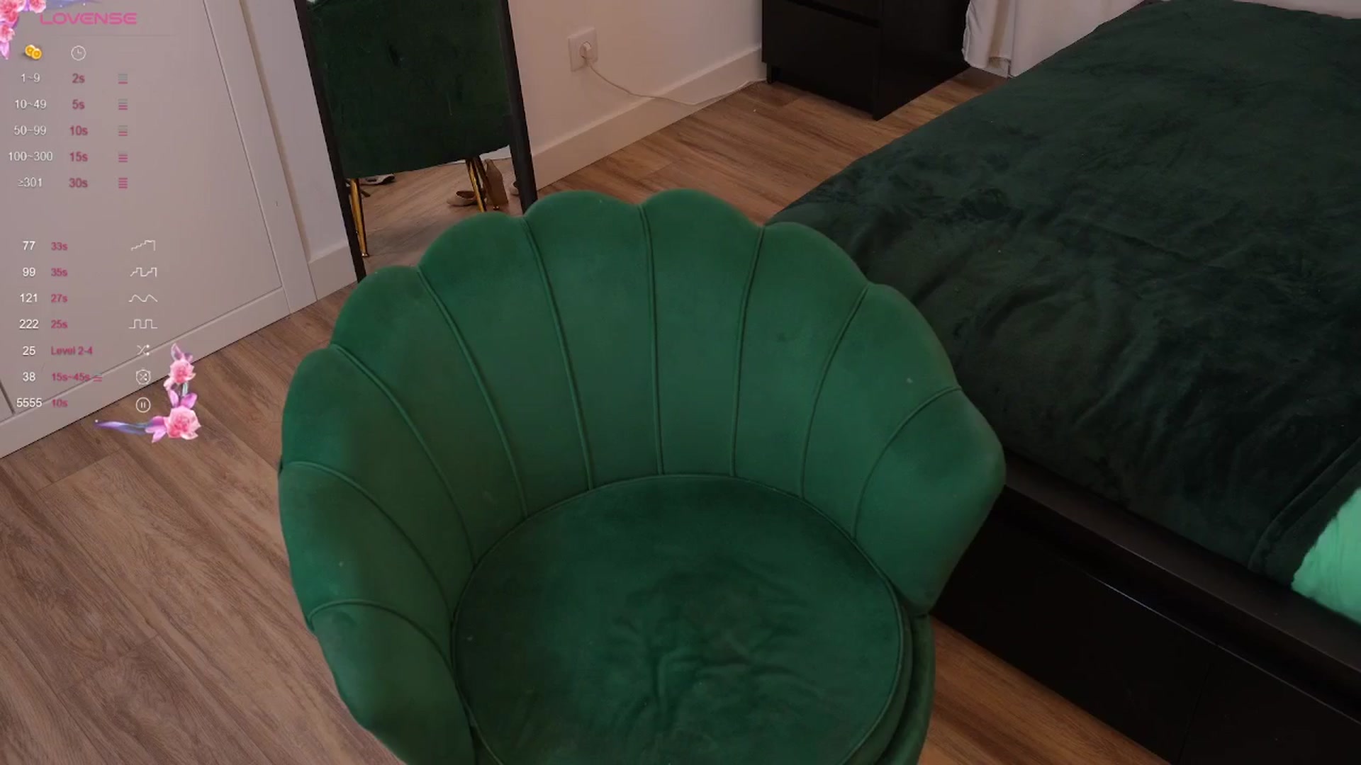 Gallery image thumbnail from Yess_kiki's myfreecams stream on, 09/27/2025, 14:11 image 9 of 20