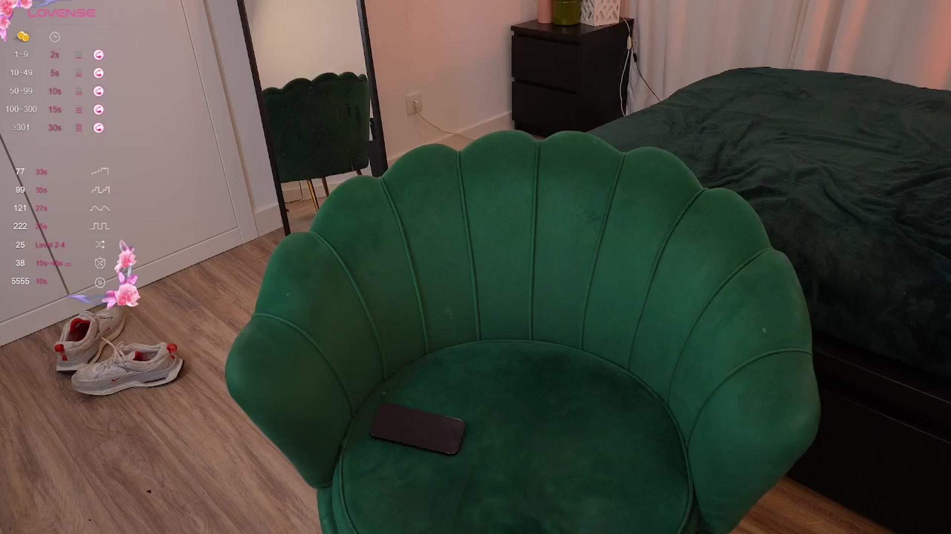 Gallery image thumbnail from Yess_kiki's myfreecams stream on, 09/29/2025, 16:49 image 18 of 20