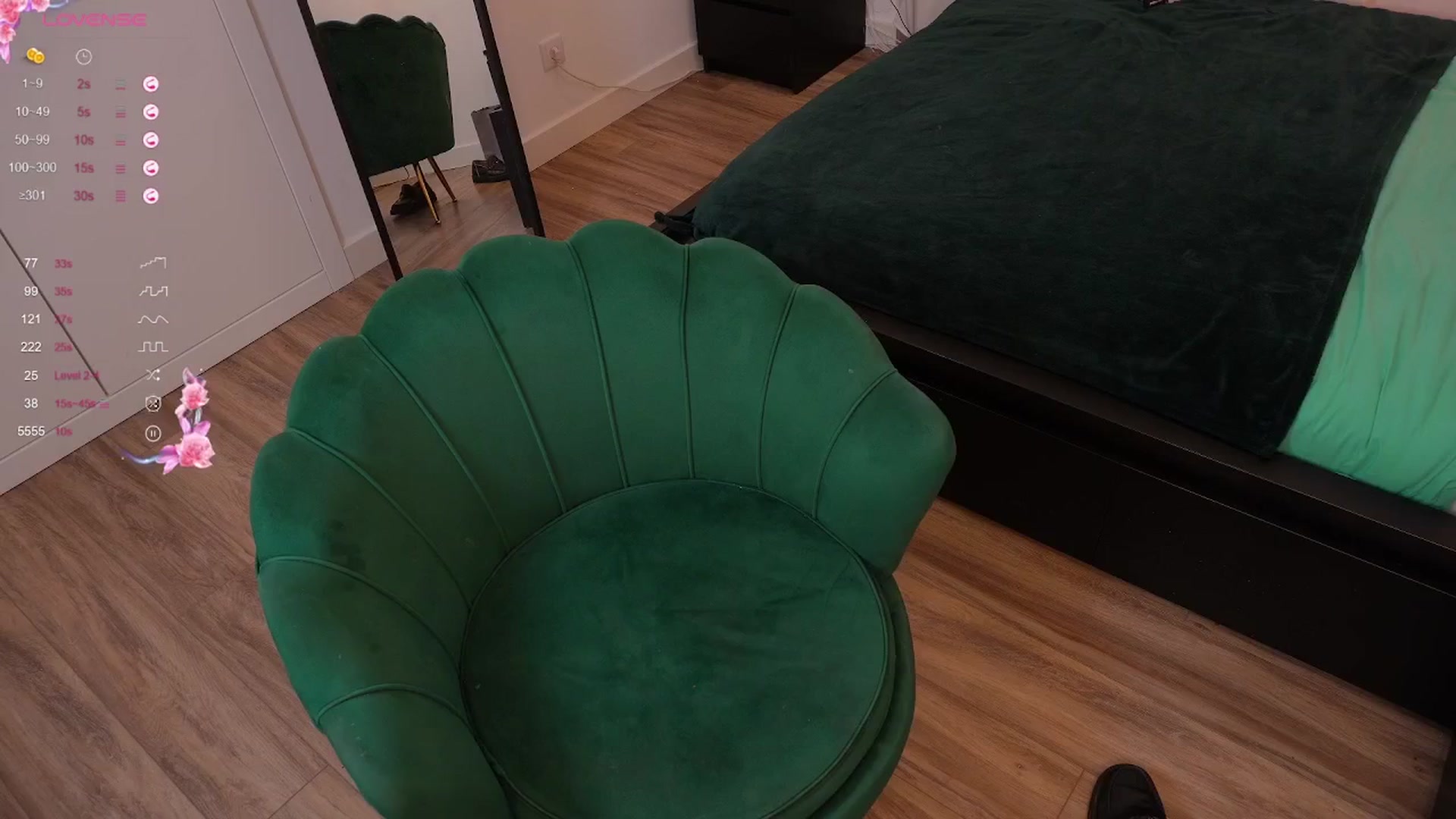 Gallery image thumbnail from Yess_kiki's myfreecams stream on, 10/03/2025, 17:56 image 2 of 20