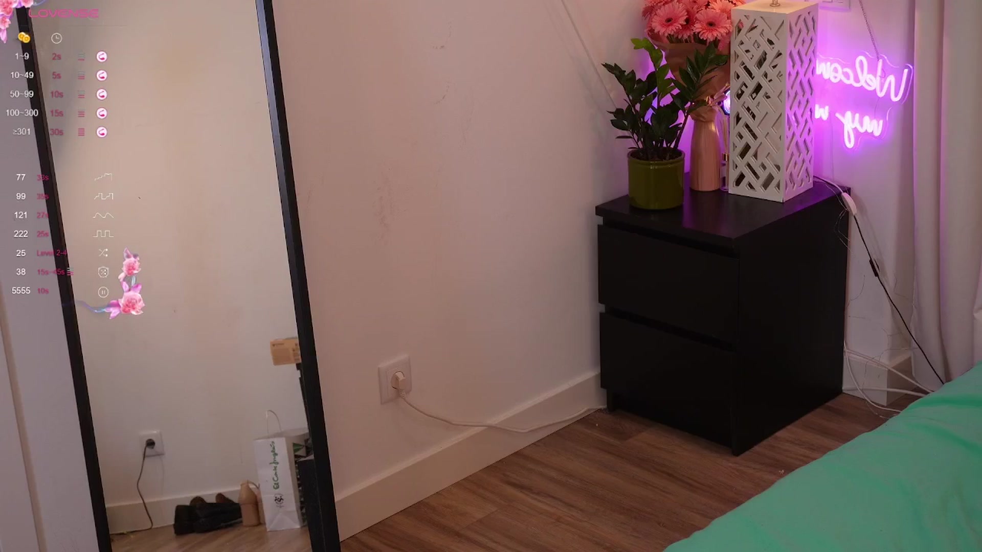 Gallery image thumbnail from Yess_kiki's myfreecams stream on, 10/04/2025, 13:38 image 17 of 20
