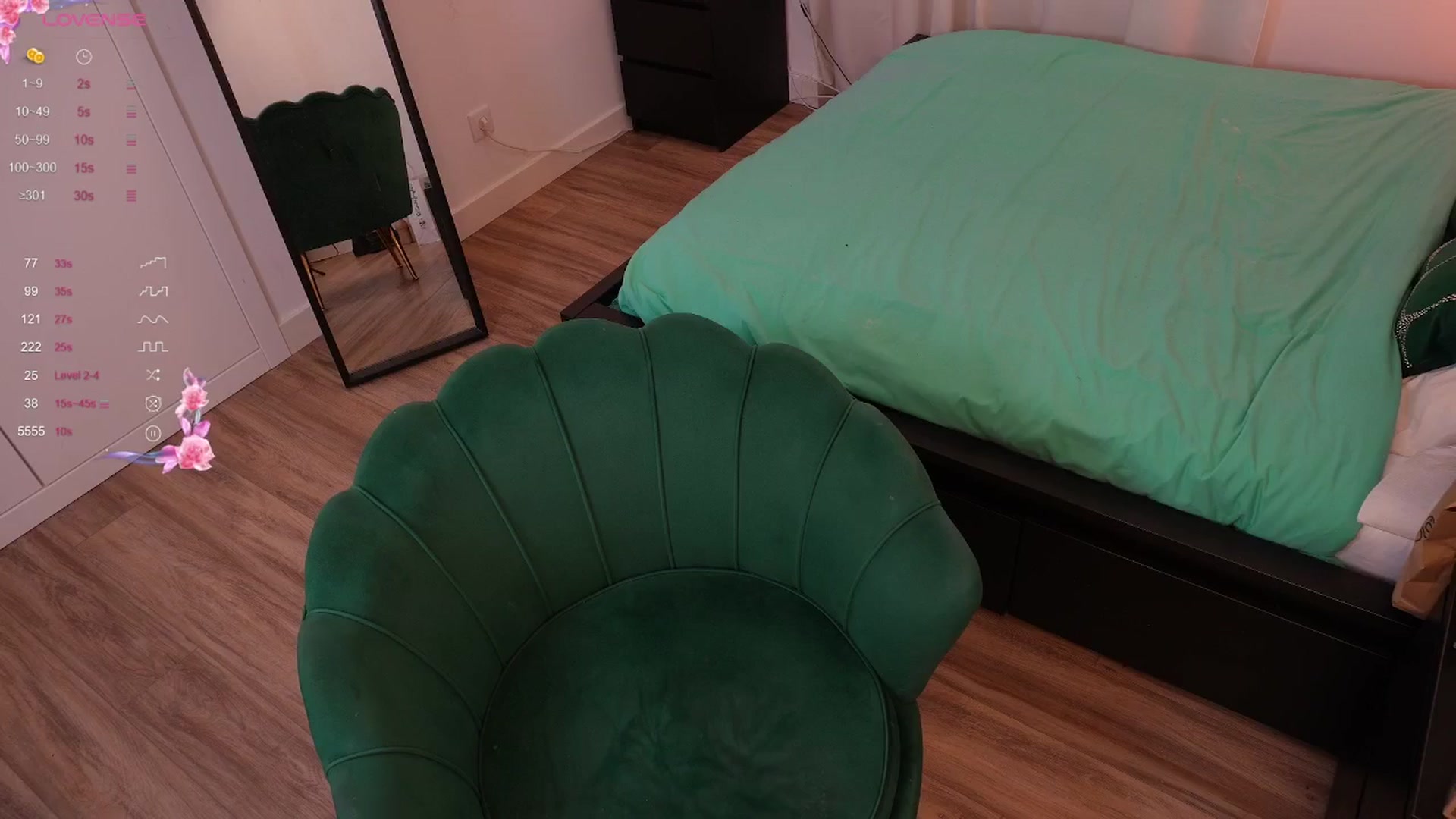 Gallery image thumbnail from Yess_kiki's myfreecams stream on, 10/04/2025, 13:38 image 10 of 20