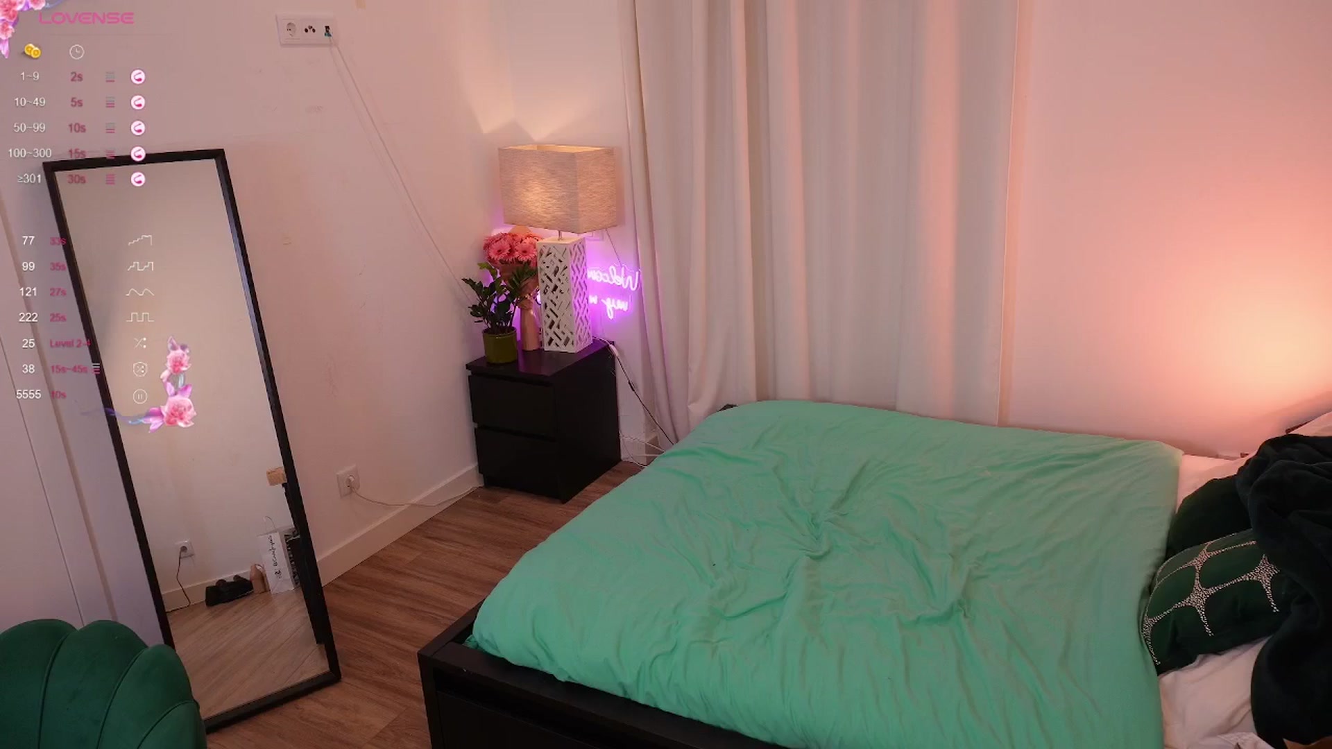 Gallery image thumbnail from Yess_kiki's myfreecams stream on, 10/04/2025, 15:39 image 6 of 20