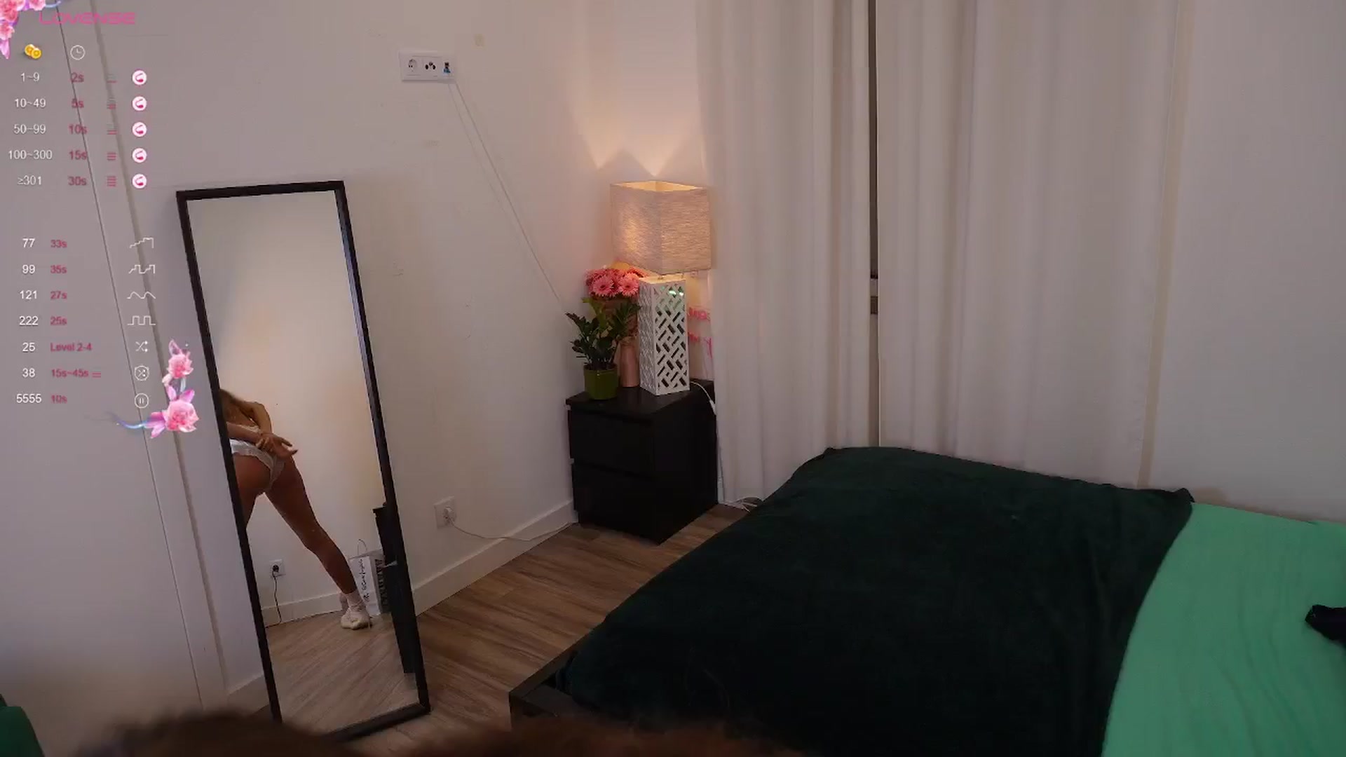 Gallery image thumbnail from Yess_kiki's myfreecams stream on, 10/05/2025, 12:42 image 3 of 20