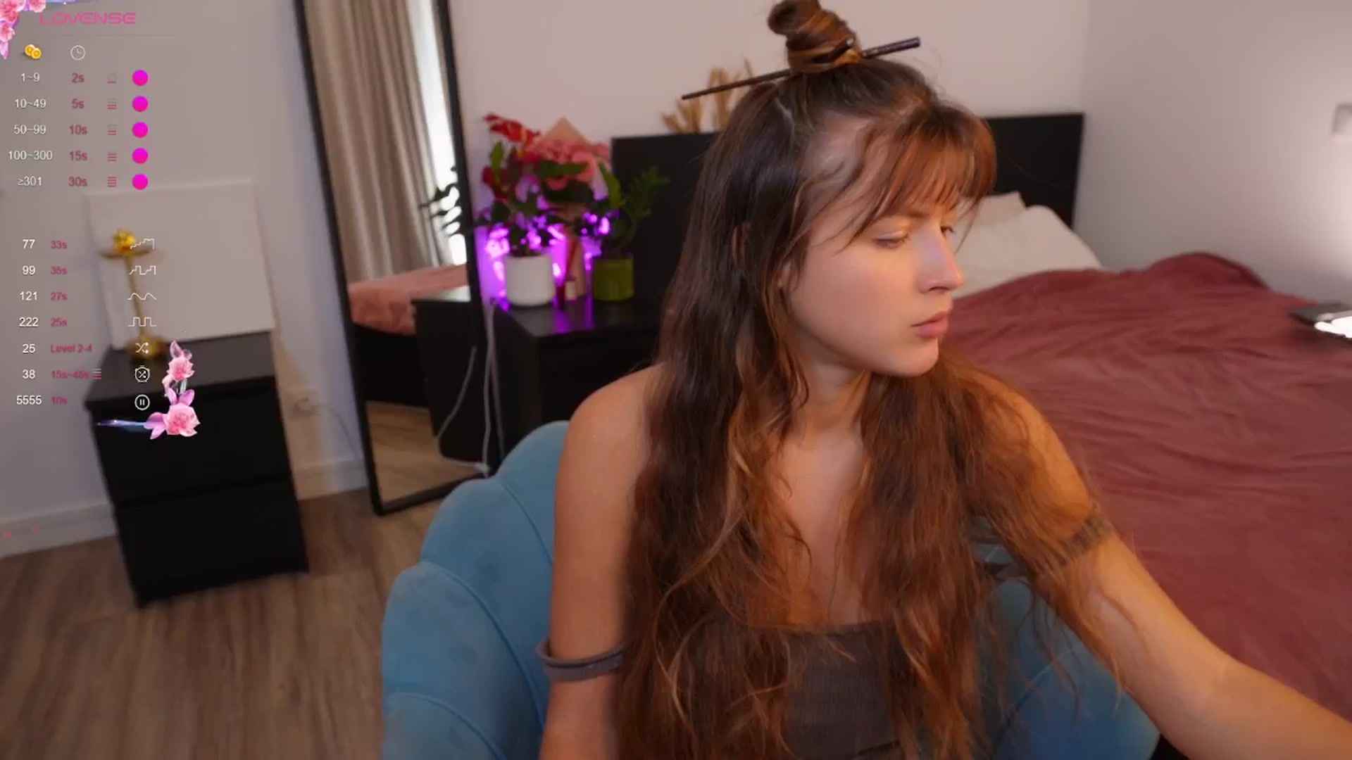 Gallery image thumbnail from Yess_kiki's myfreecams stream on, 10/10/2025, 10:18 image 7 of 20