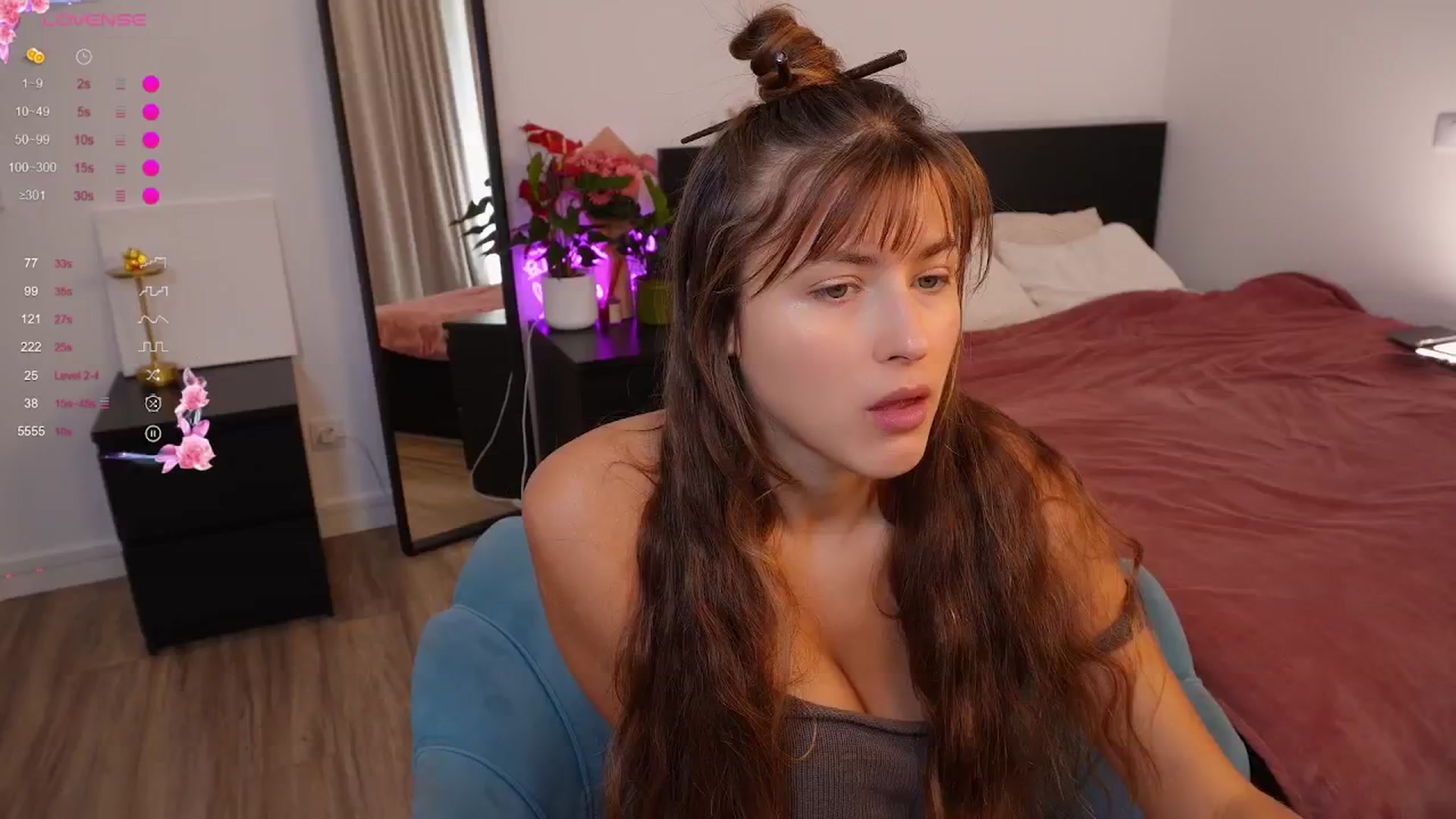 Gallery image thumbnail from Yess_kiki's myfreecams stream on, 10/10/2025, 10:18 image 6 of 20