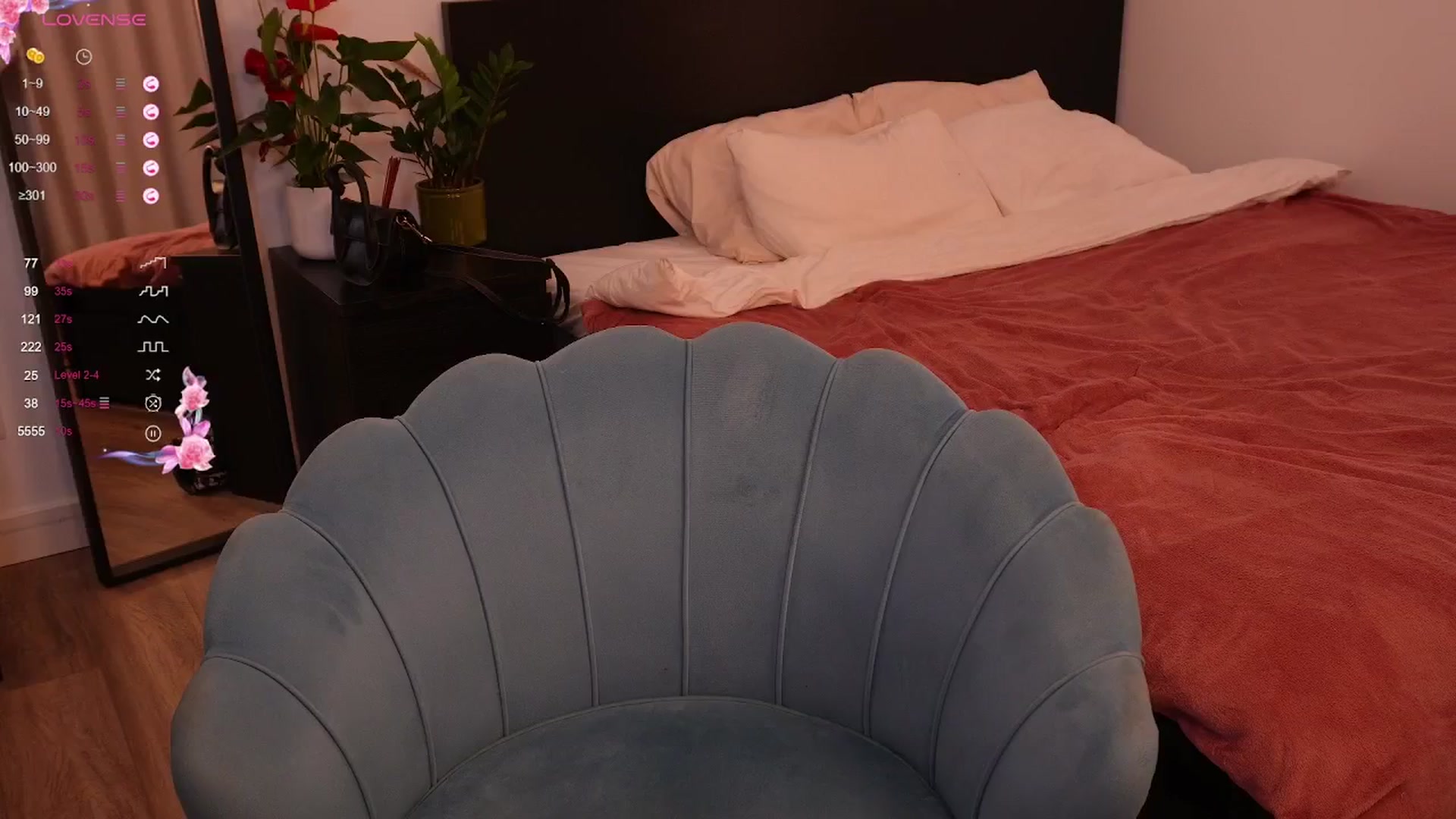 Gallery image thumbnail from Yess_kiki's myfreecams stream on, 10/11/2025, 12:41 image 17 of 20