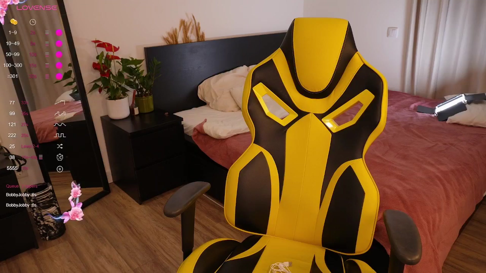 Gallery image thumbnail from Yess_kiki's myfreecams stream on, 10/12/2025, 08:46 image 5 of 20