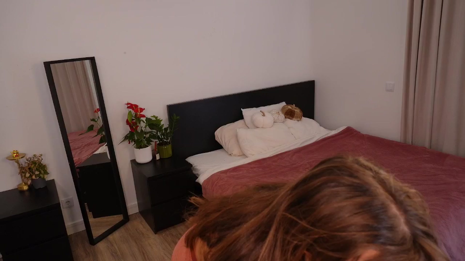 Gallery image thumbnail from Yess_kiki's myfreecams stream on, 10/17/2025, 14:23 image 10 of 20
