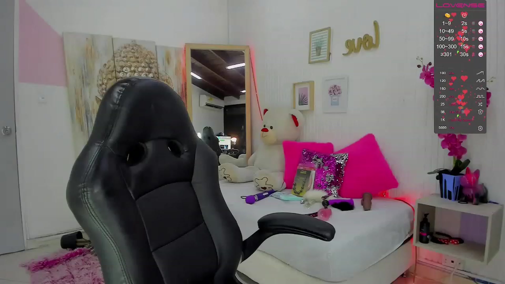 Gallery image thumbnail from Yessica_21's myfreecams stream on, 03/28/2023, 01:42 image 11 of 20