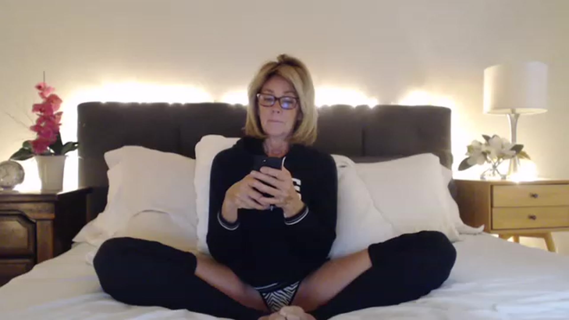 Gallery image thumbnail from Yoga_Bare's myfreecams stream on, 12/07/2022, 19:22 image 3 of 20