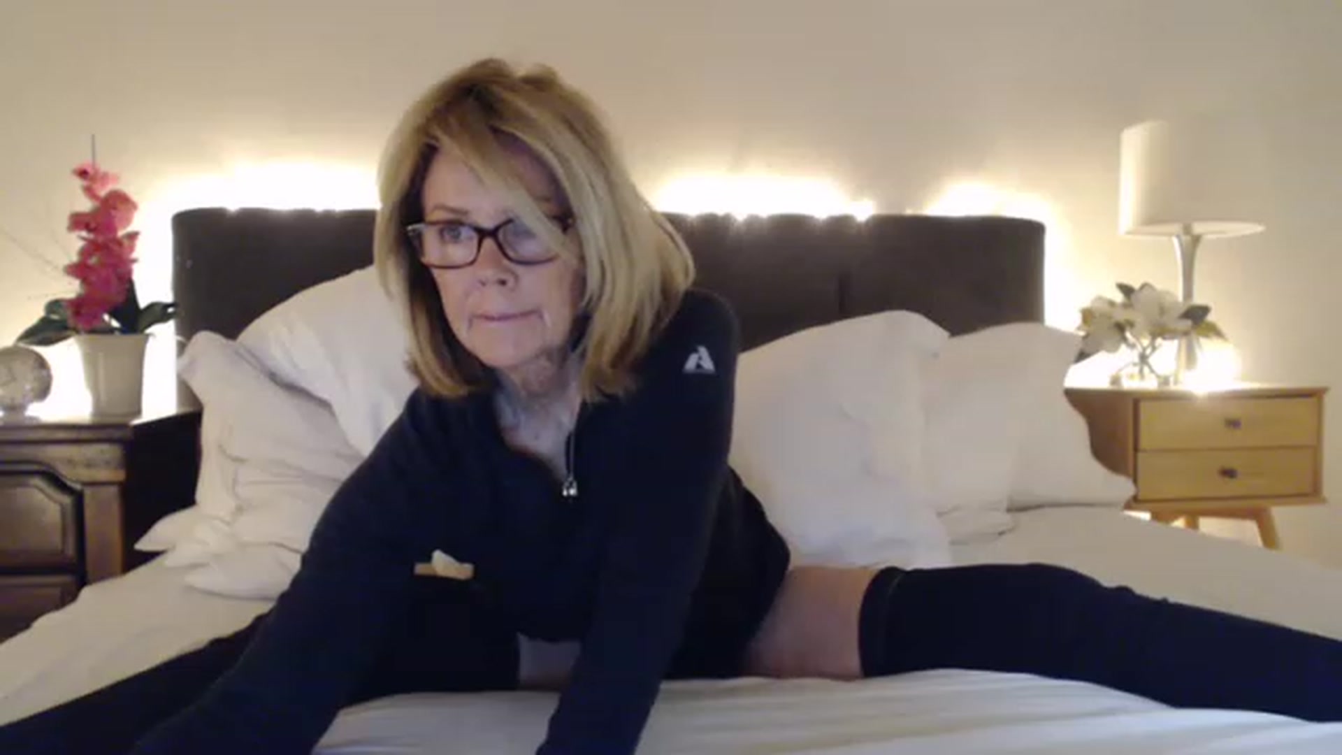 Gallery image thumbnail from Yoga_Bare's myfreecams stream on, 12/10/2022, 22:25 image 3 of 20