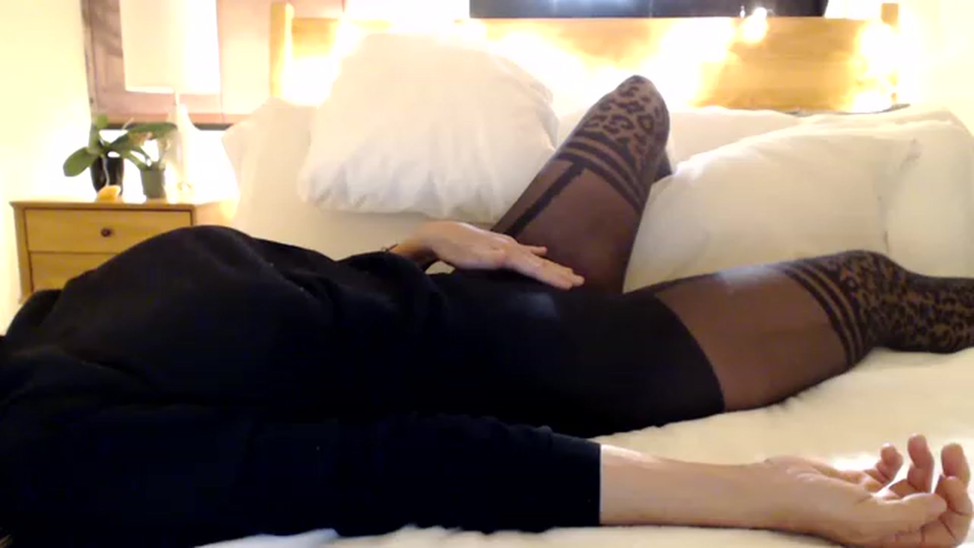 Gallery image thumbnail from Yoga_Bare's myfreecams stream on, 12/26/2022, 17:29 image 14 of 20