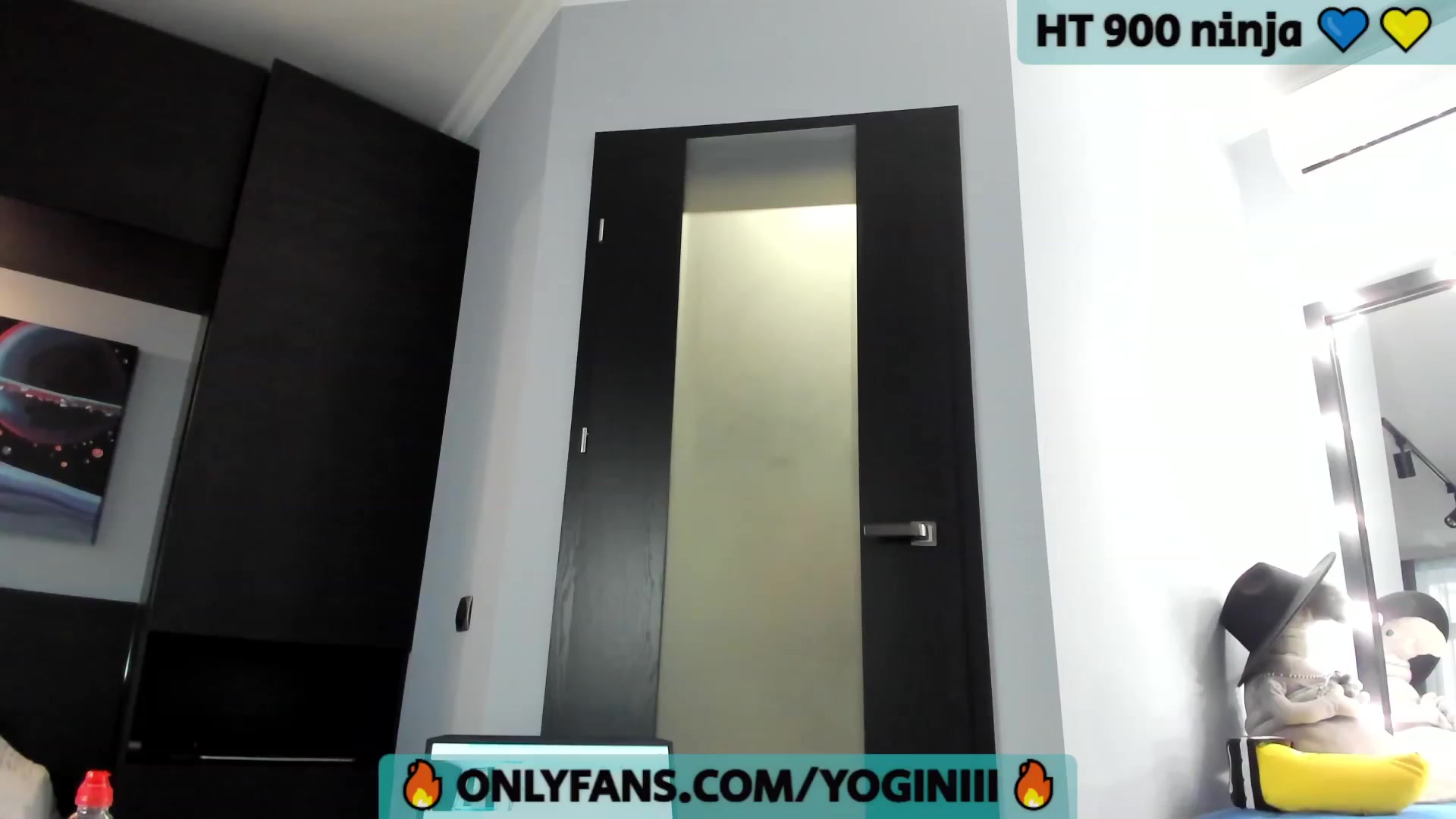 Gallery image thumbnail from Yoginii's myfreecams stream on, 11/19/2022, 10:46 image 3 of 20