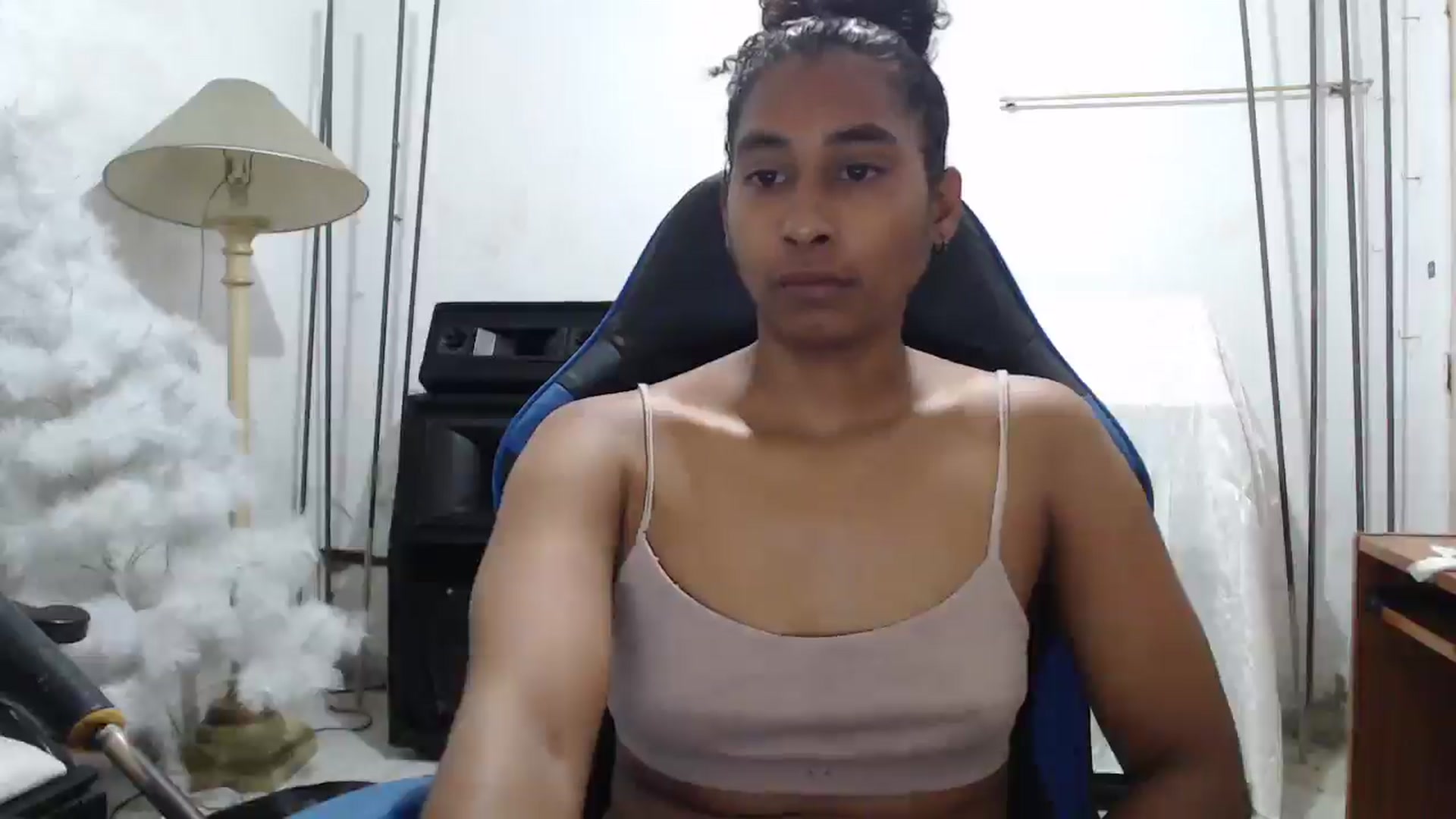 Gallery image thumbnail from Yohatinelly07's myfreecams stream on, 11/28/2025, 10:50 image 7 of 20