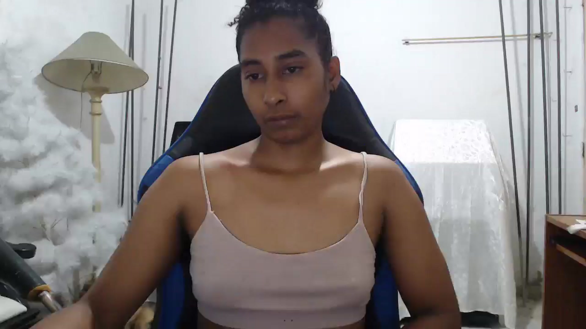 Gallery image thumbnail from Yohatinelly07's myfreecams stream on, 11/28/2025, 10:50 image 9 of 20