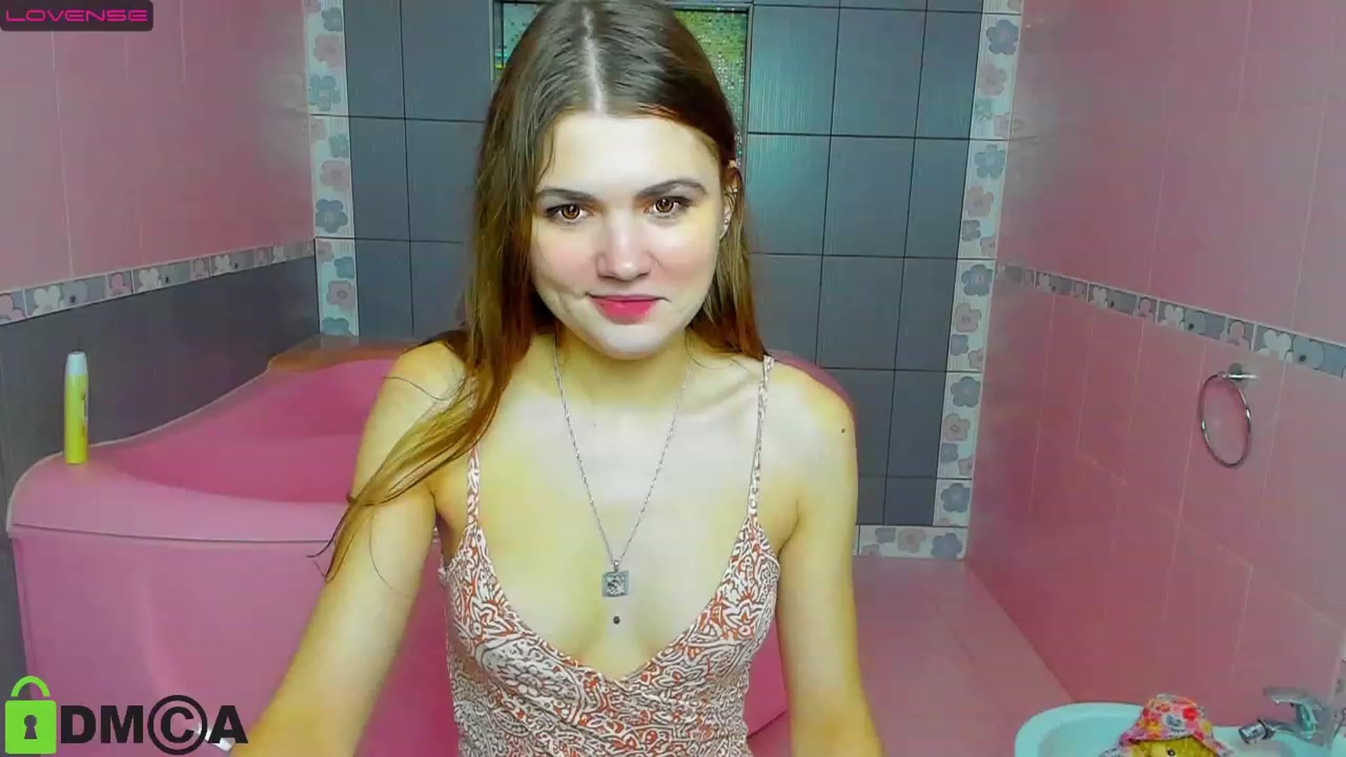 Gallery image thumbnail from Yongprincess's myfreecams stream on, 12/21/2022, 10:26 image 10 of 20