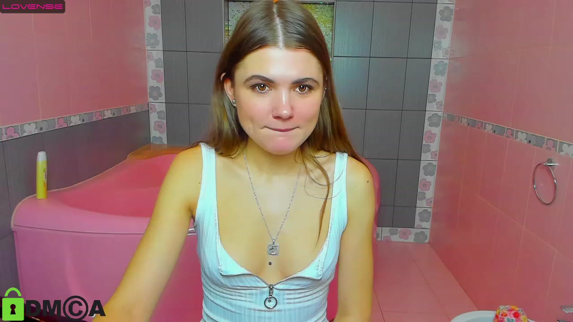 Gallery image thumbnail from Yongprincess's myfreecams stream on, 12/25/2022, 12:40 image 14 of 20