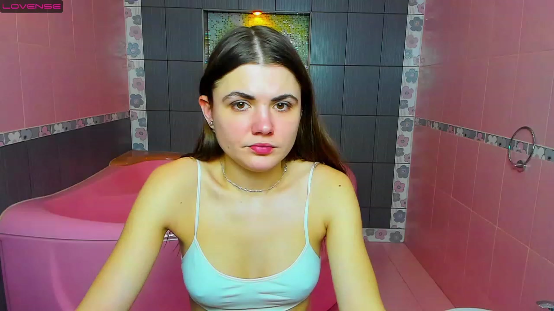 Gallery image thumbnail from Yongprincess's myfreecams stream on, 02/12/2023, 12:08 image 13 of 20