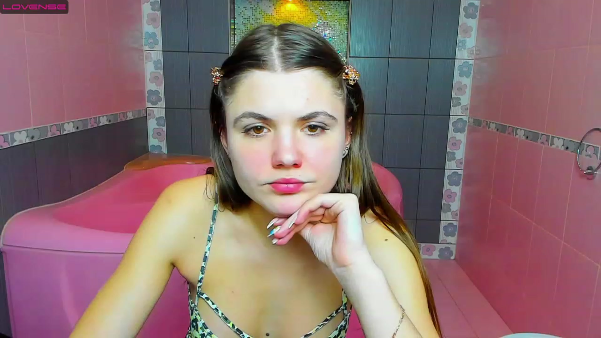 Gallery image thumbnail from Yongprincess's myfreecams stream on, 02/28/2023, 11:25 image 15 of 20