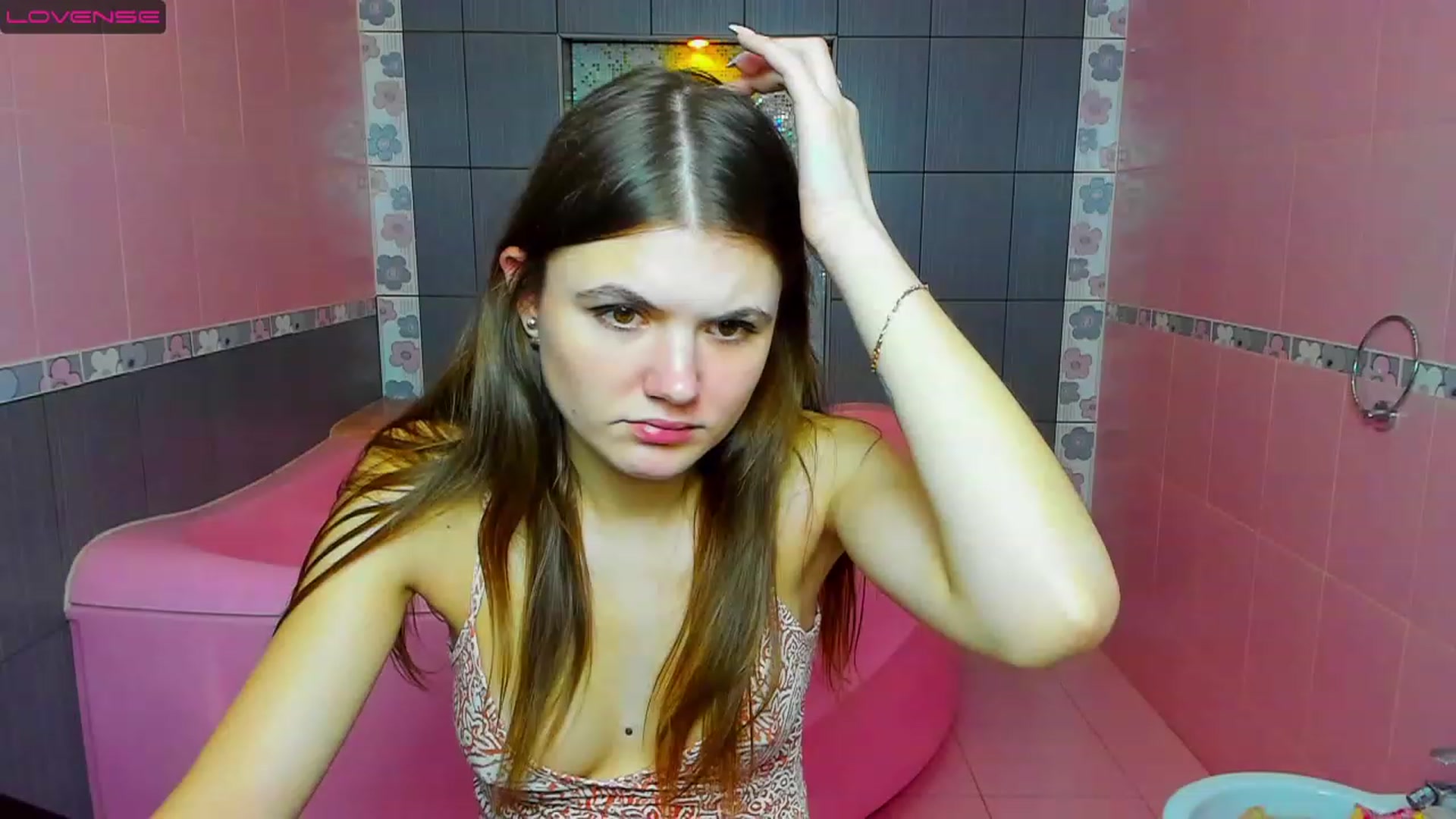 Gallery image thumbnail from Yongprincess's myfreecams stream on, 03/07/2023, 12:09 image 16 of 20