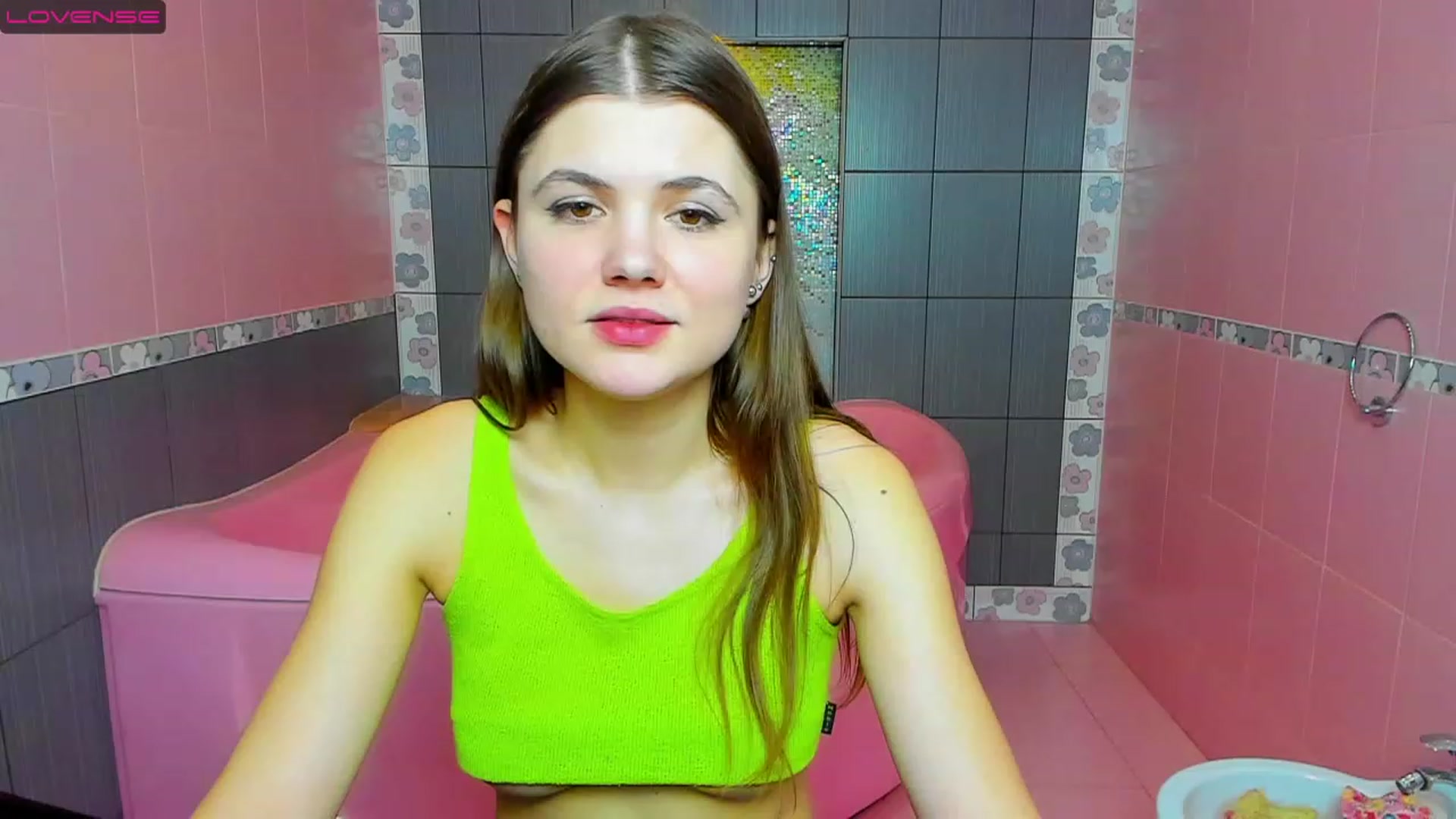 Gallery image thumbnail from Yongprincess's myfreecams stream on, 03/08/2023, 12:19 image 14 of 20